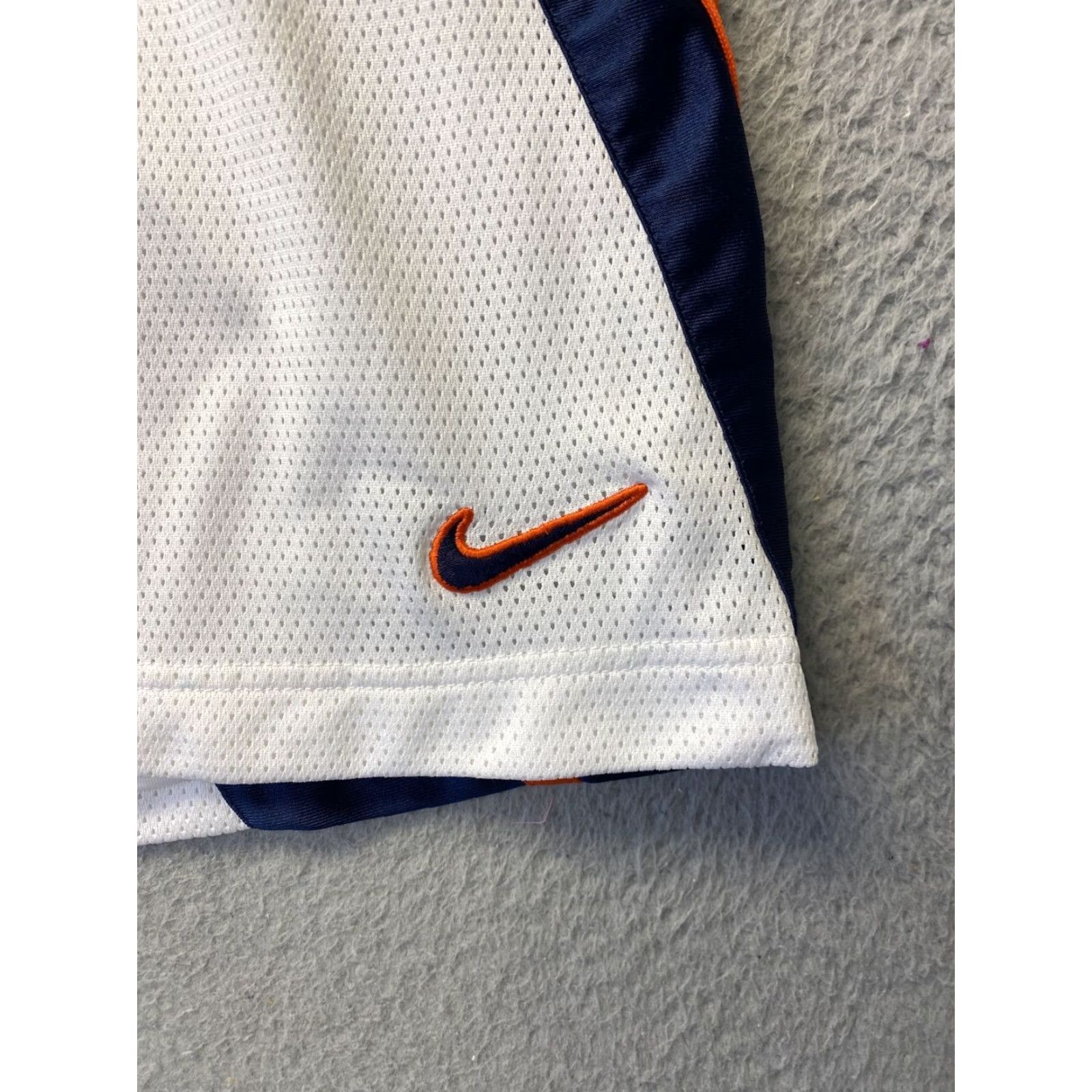 Nike Nike Mens Shorts XXL White Athletic Swoosh Logo Gym Workout 98-22 Size US 39 - 2 Thumbnail