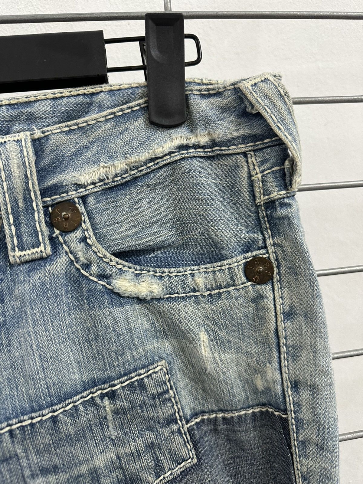 True Religion Rare And Beautiful True Religion Patch Work Flared Jeans Size 26" / US 2 / IT 38 - 9 Thumbnail