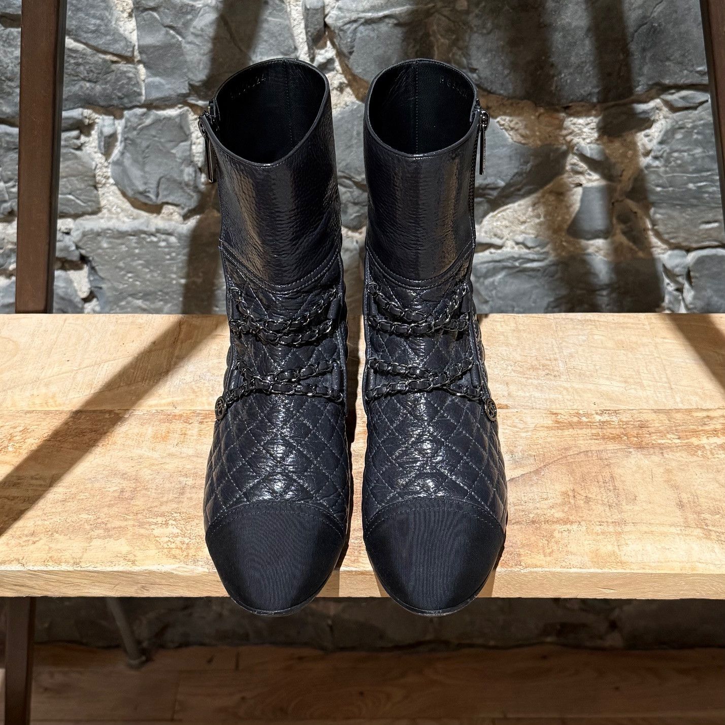 Chanel Chanel 2018 Grey Leather Chain CC Logo Flat Ankle Boots Size US 11.5 / IT 41.5 - 3 Thumbnail