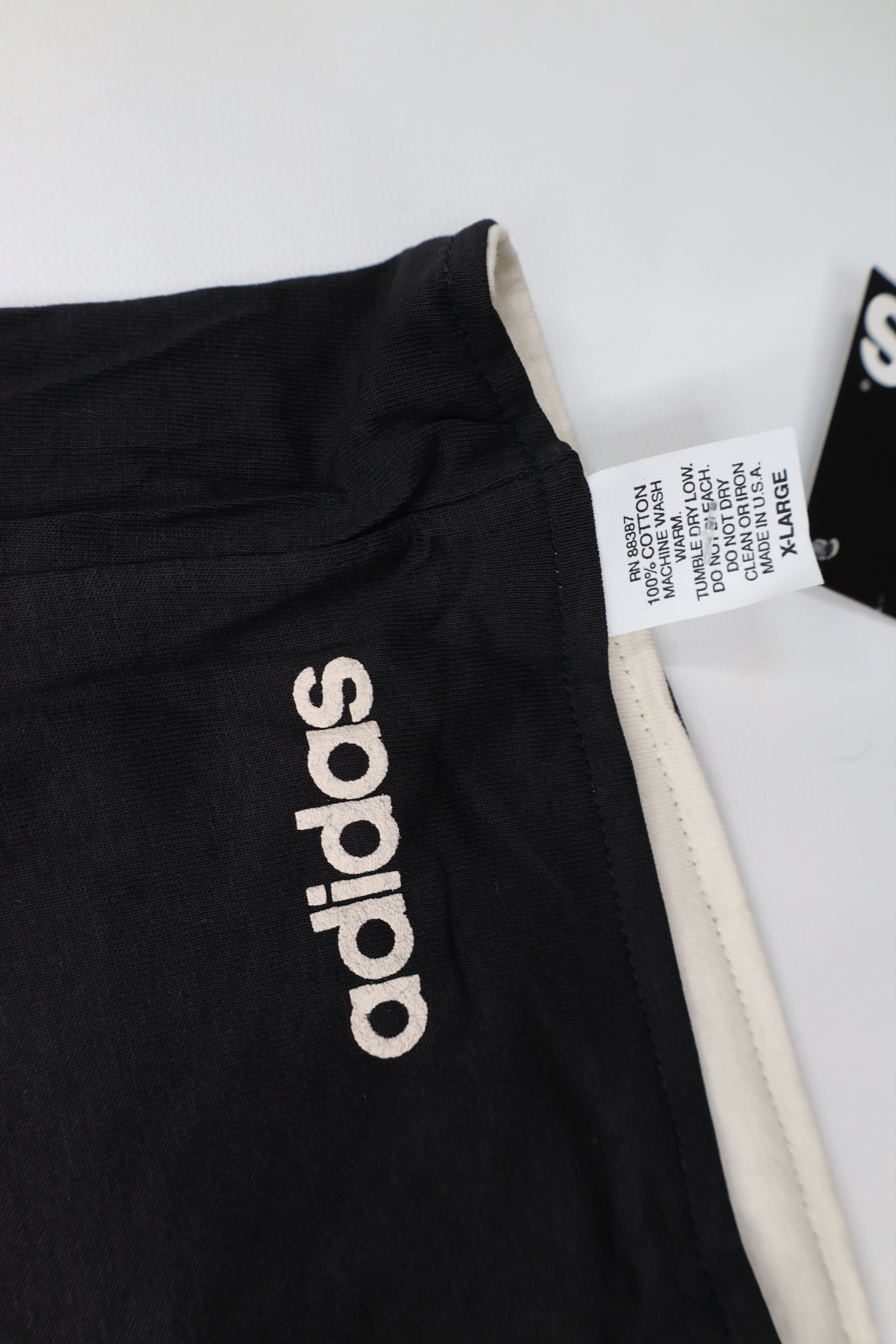 Adidas Deadstock Vintage 90s Adidas Reversible Above Knee Shorts Size US 36 / EU 52 - 5 Thumbnail