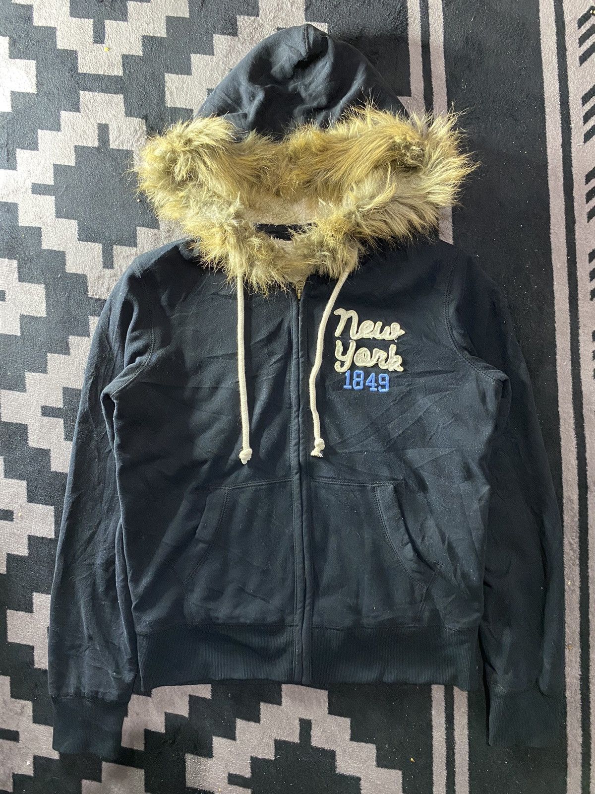 If Six Was Nine × Japanese Brand × Le Grande Bleu (L.G.B.) Japanese who.a.u faux fur hoodie Size US M / EU 48-50 / 2 - 2 Thumbnail