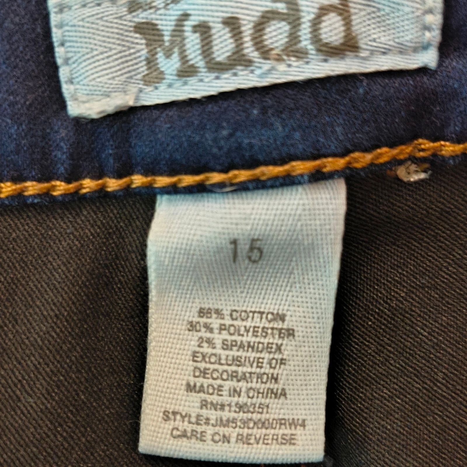 The Unbranded Brand Mudd Dark Wash Skinny Jeans Mid Rise Stretch Denim Size 15 Size 36" / US 14 / IT 50 - 2 Thumbnail