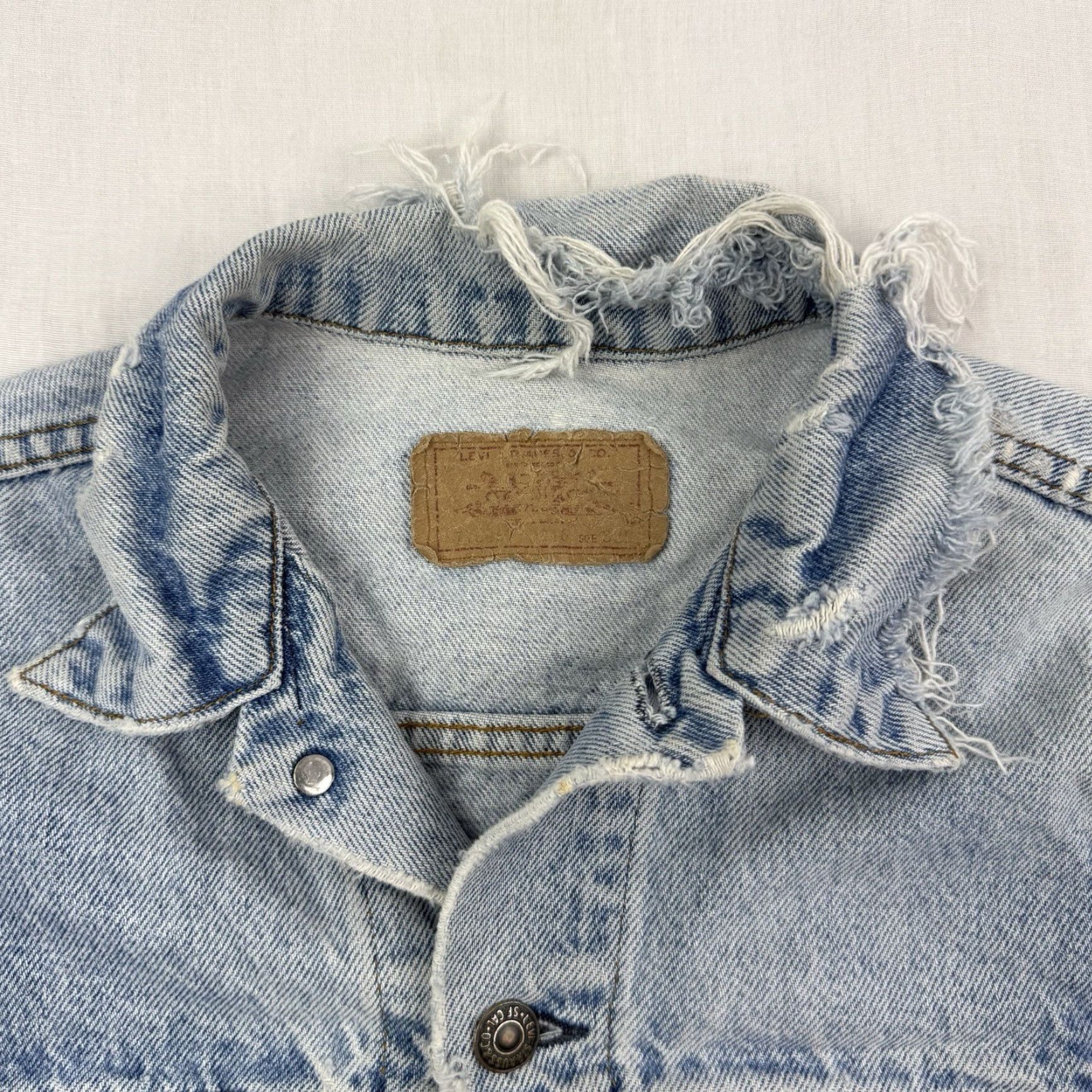 Levi's VINTAGE Levi's Denim Jacket Men S Blue 80s 90s USA Made In USA Regular Size S Cotton Denim Jacket Casual Pockets Collared Vintage Yes Size US S / EU 44-46 / 1 - 2 Thumbnail