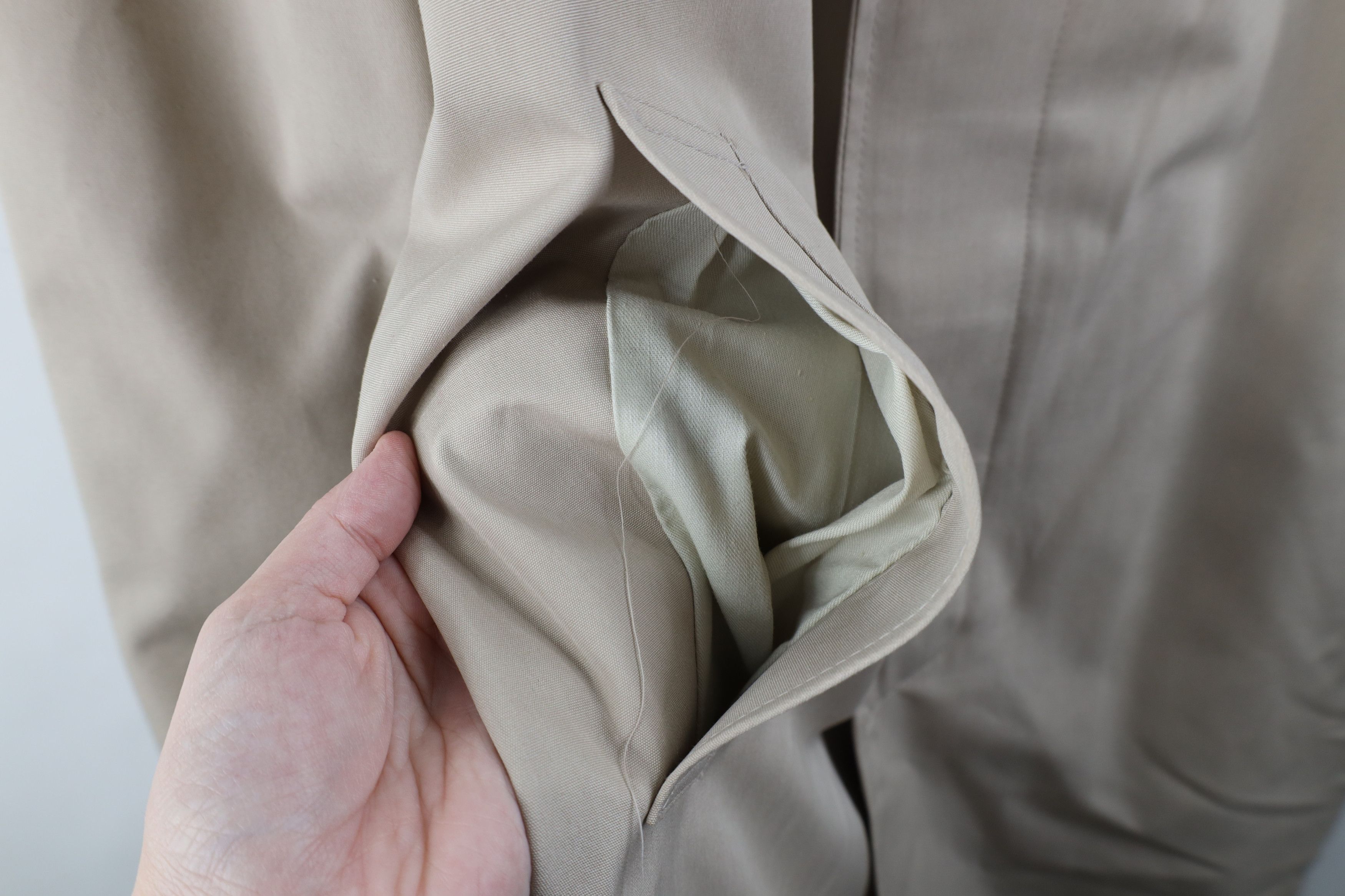 Vintage Vintage 70s Streetwear Button Trench Coat Rain Jacket Beige Size US L / EU 52-54 / 3 - 7 Thumbnail