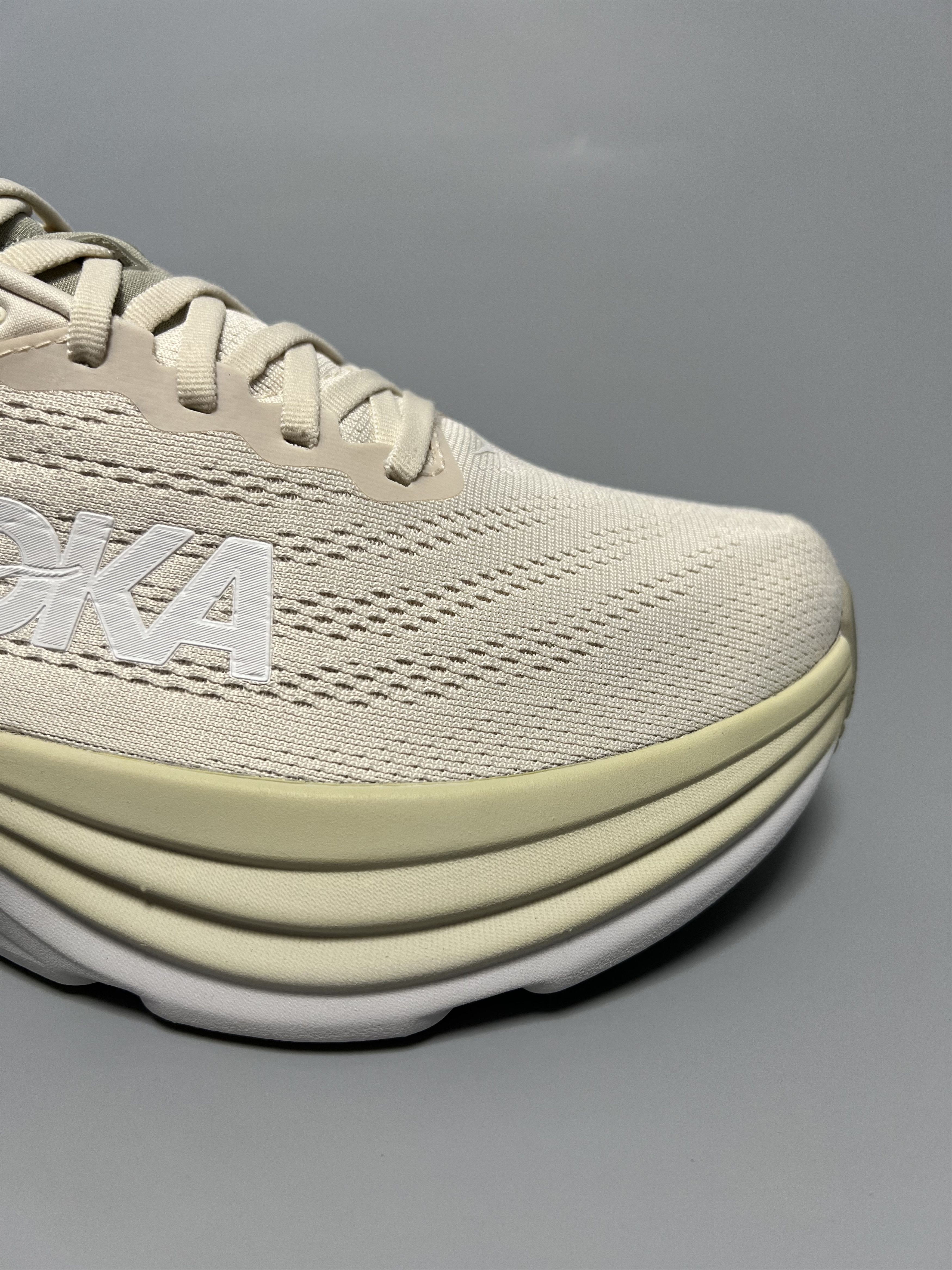Hoka 9.5 EE Hoka One One Bondi 8 Wide Running Shoes Gym Walking Size US 9.5 / EU 42-43 - 13 Thumbnail