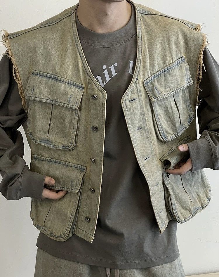Japanese Brand × Vintage Outdoor retro faded multi pocket distressed vest jacket Size US L / EU 52-54 / 3 - 3 Thumbnail