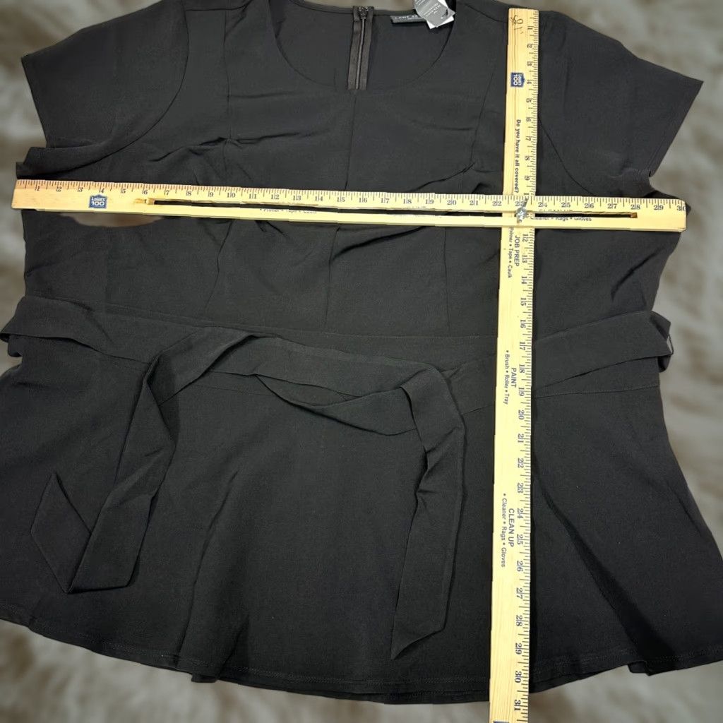 Vintage Lane Bryant Womens Blouse Shirt Plus 30/32 Black Cap Sleeve Tie Waist Back Zip New Size 4XL / US 24-26 - 1 Thumbnail