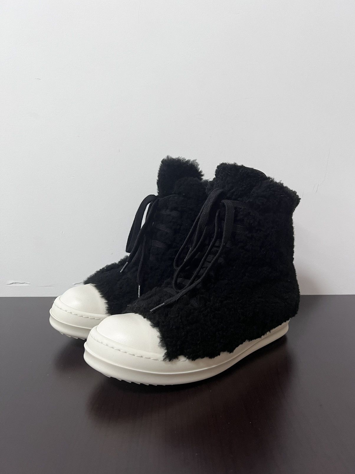 Rick Owens Rick owens mainline shearling ramones high top sneakers Size US 7 / IT 37 - 2 Thumbnail