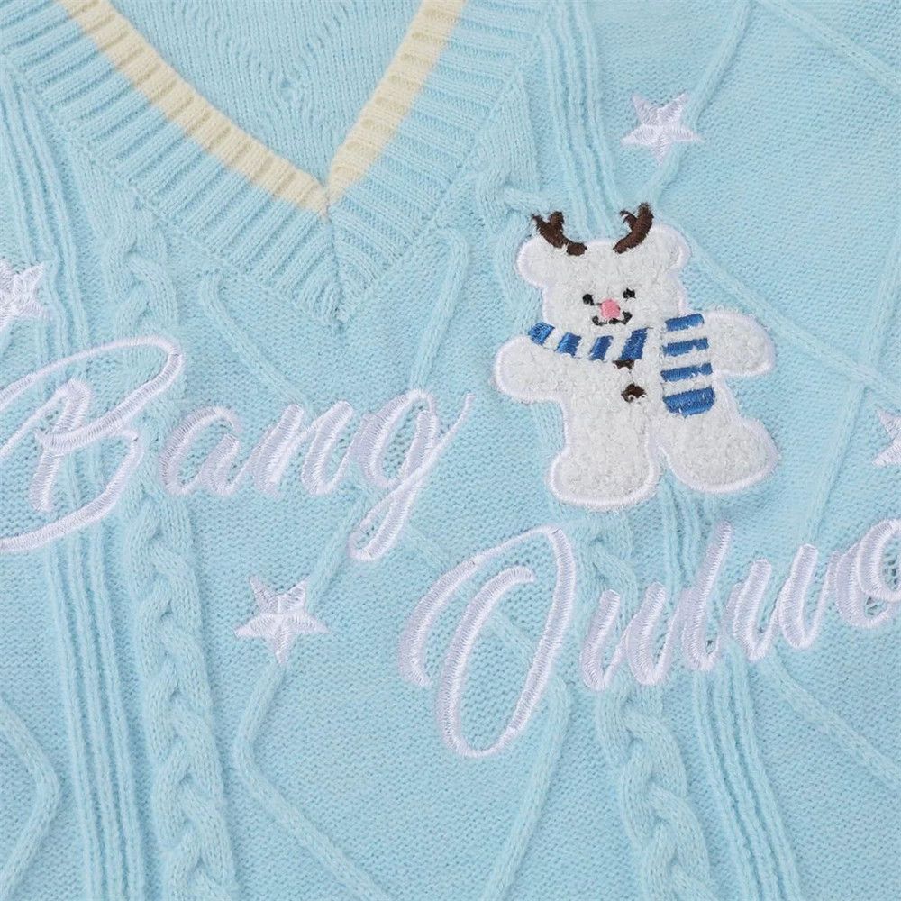 Vintage Men's loose casual letter embroidered V-neck sweater Size US M / EU 48-50 / 2 - 3 Thumbnail