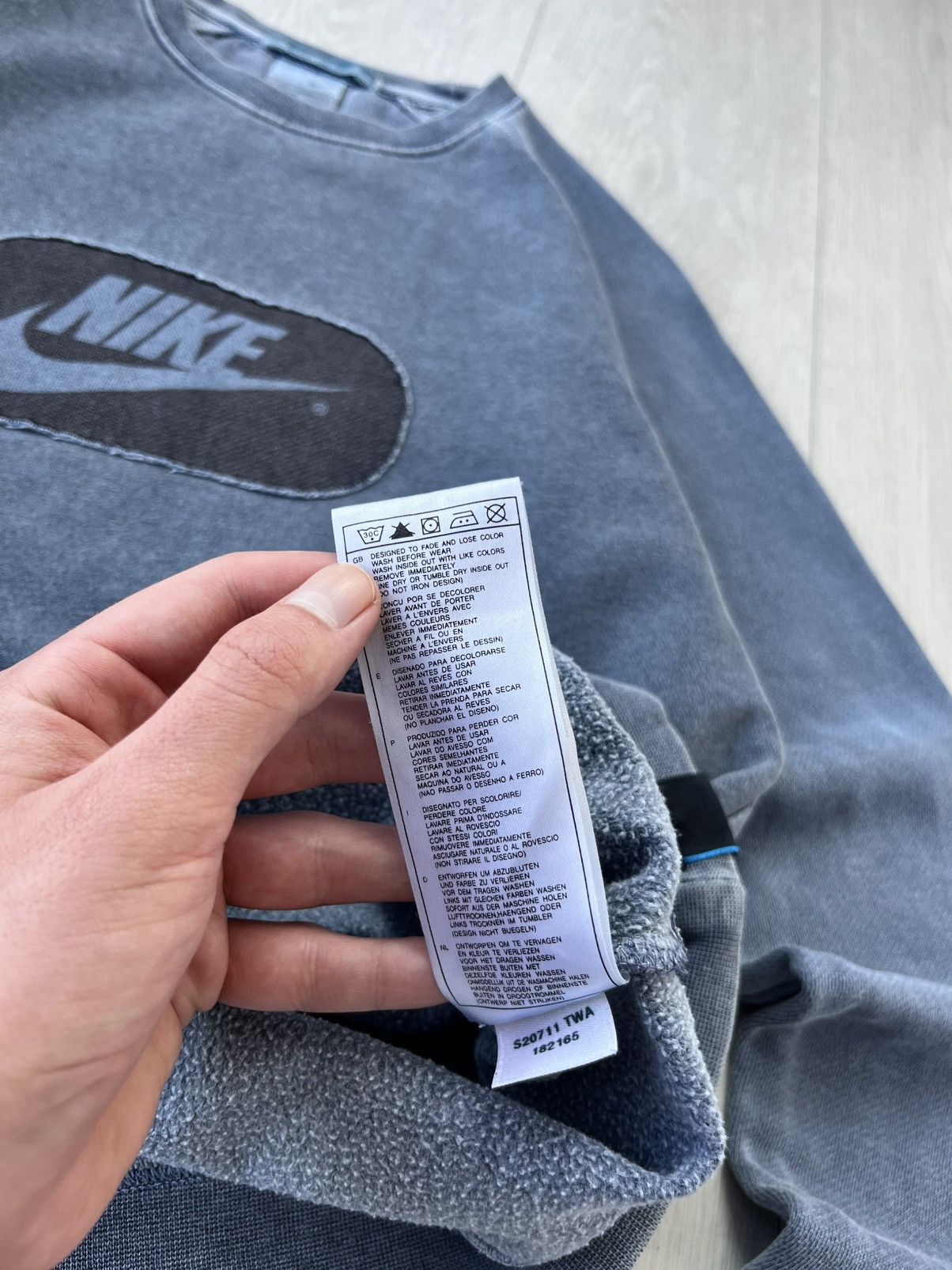 Nike Vintage Nike Sweatshirt Garment Dyed Center Logo Y2K 90s Size US S / EU 44-46 / 1 - 7 Thumbnail
