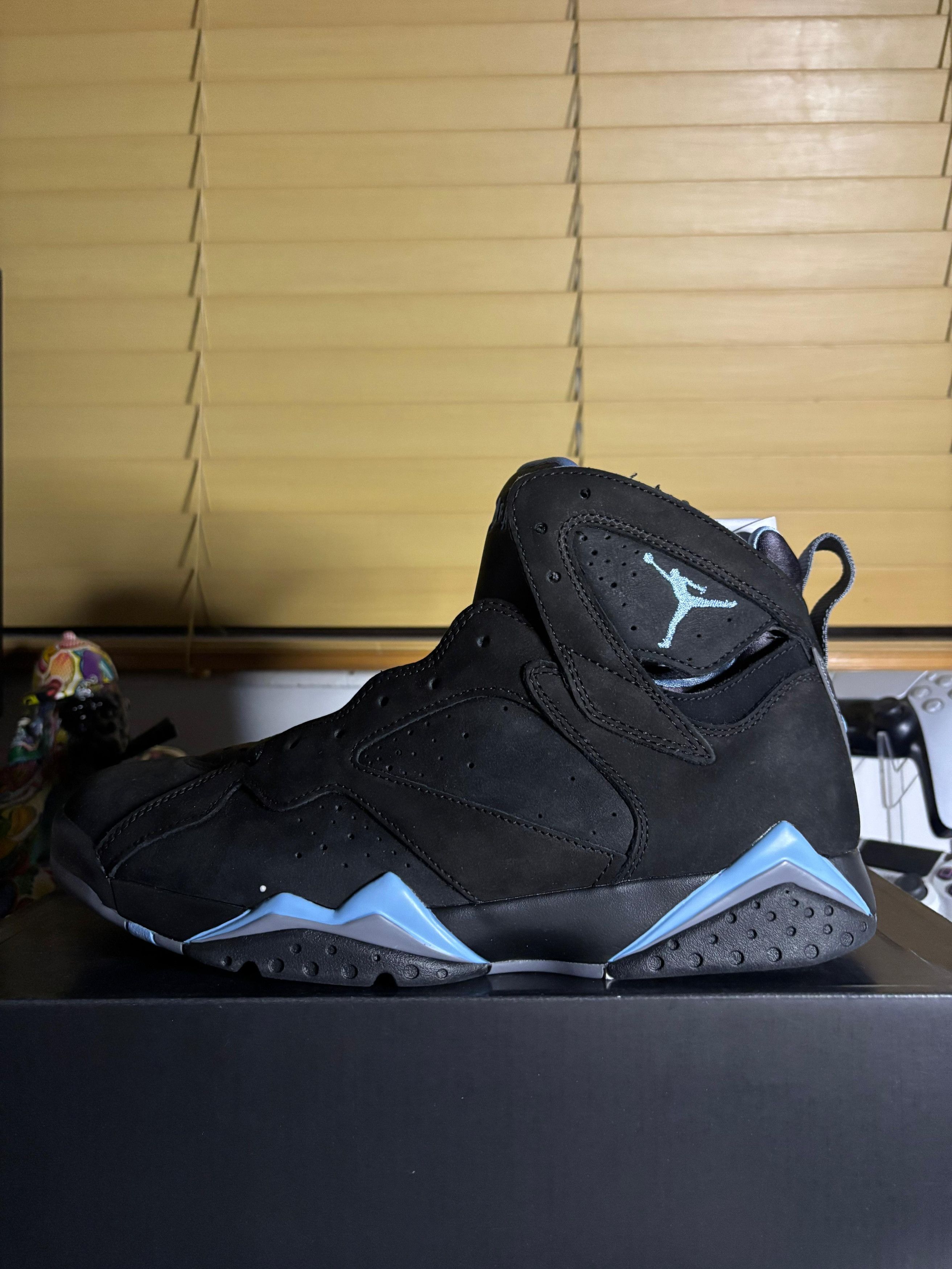 Jordan Brand Nike Air Jordan 7 Retro "Chambray" Size US 11 / EU 44 - 2 Thumbnail