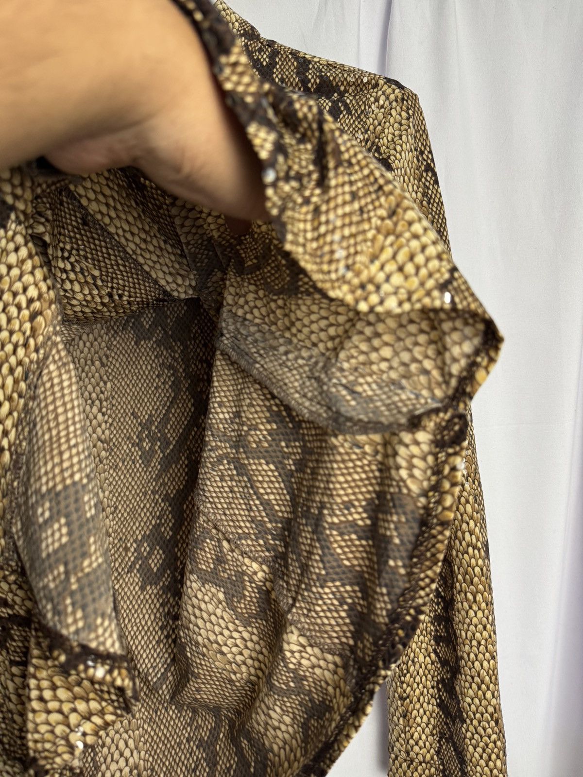 If Six Was Nine × Japanese Brand × Vintage Snake Pyhton Skin Button Shirt Unknow Size US M / EU 48-50 / 2 - 5 Thumbnail