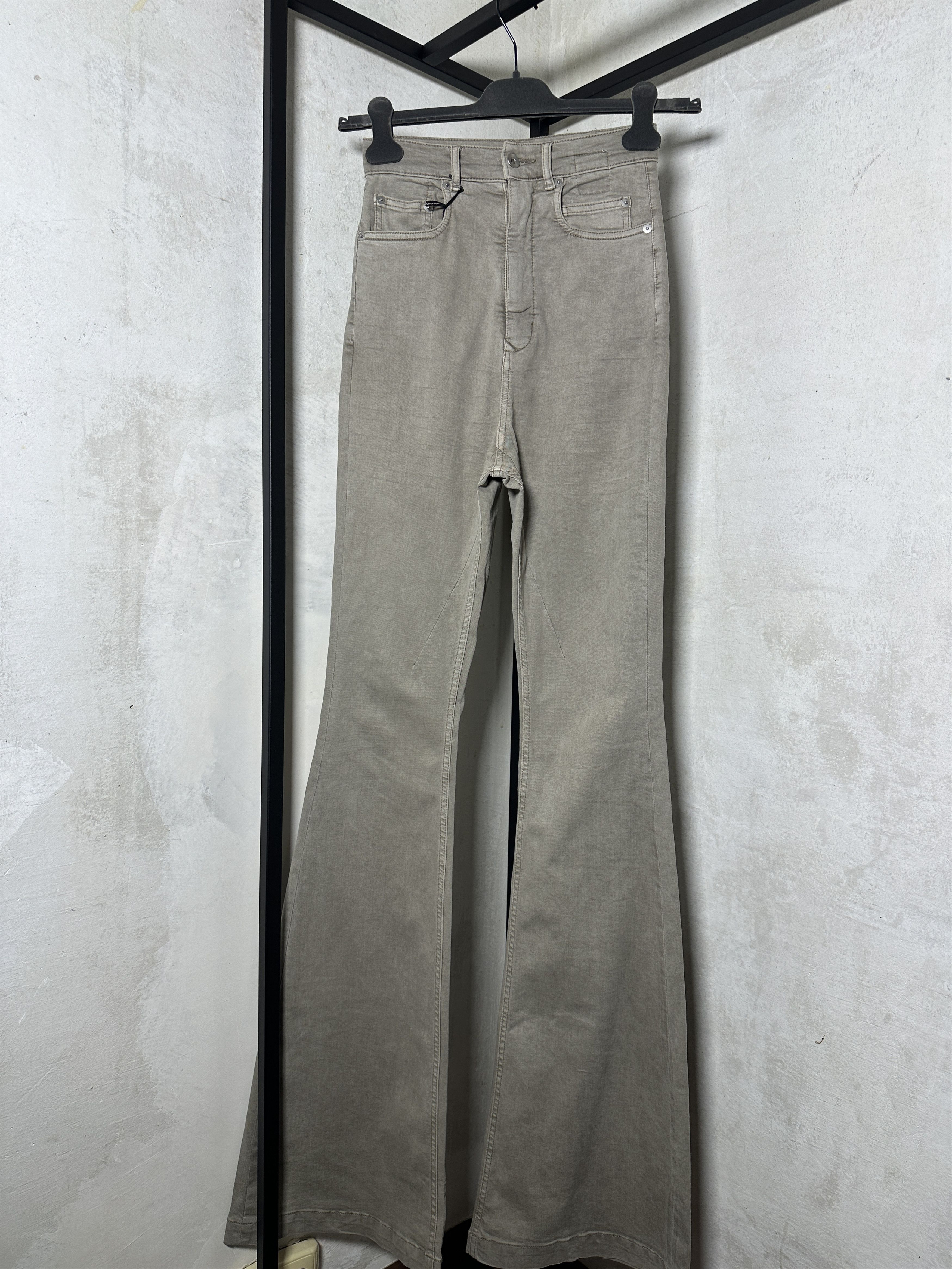 Rick Owens Drkshdw Rick Owens DRKSHDW Bolan Bootcut Jeans Pearl Size 25" / US 0 / IT 36 - 6 Thumbnail