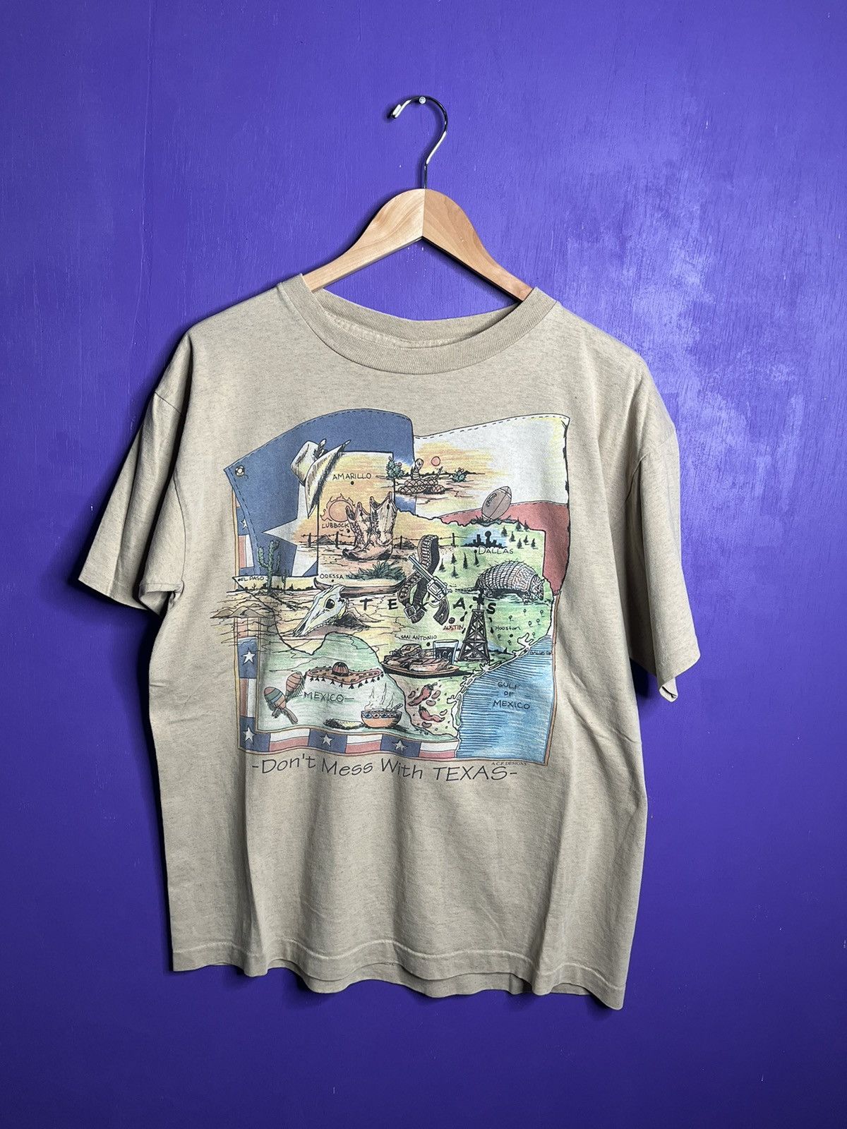 Vintage 90s Don’t mess with Texas art t-shirt