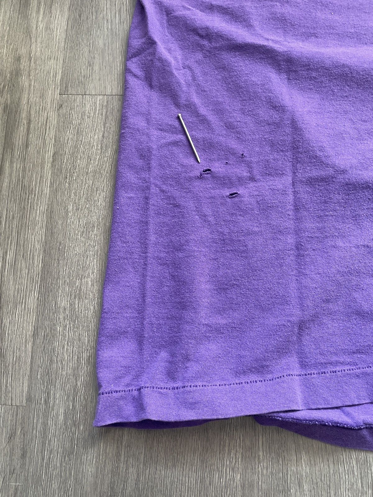 Fruit Of The Loom Vintage FOTL “Purple Iris Flowers” Graphic T-Shirt (Sz. L) Size US L / EU 52-54 / 3 - 6 Thumbnail