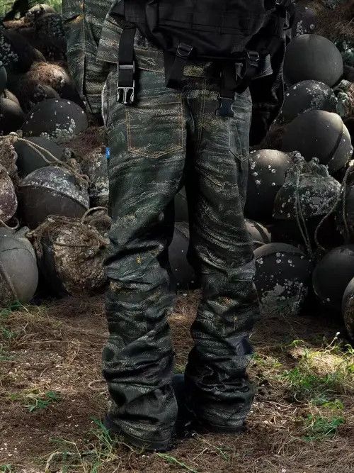 Japanese Brand × Jean Army Green Special Camouflage Pleated Micro Flared Jeans Size US 32 / EU 48 - 4 Thumbnail