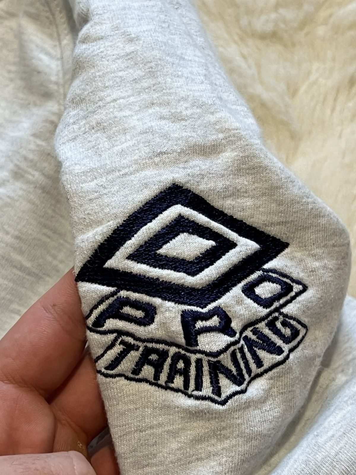 Umbro Umbro vintage sweatshirt gray big logo 90s oversized Size US L / EU 52-54 / 3 - 7 Thumbnail