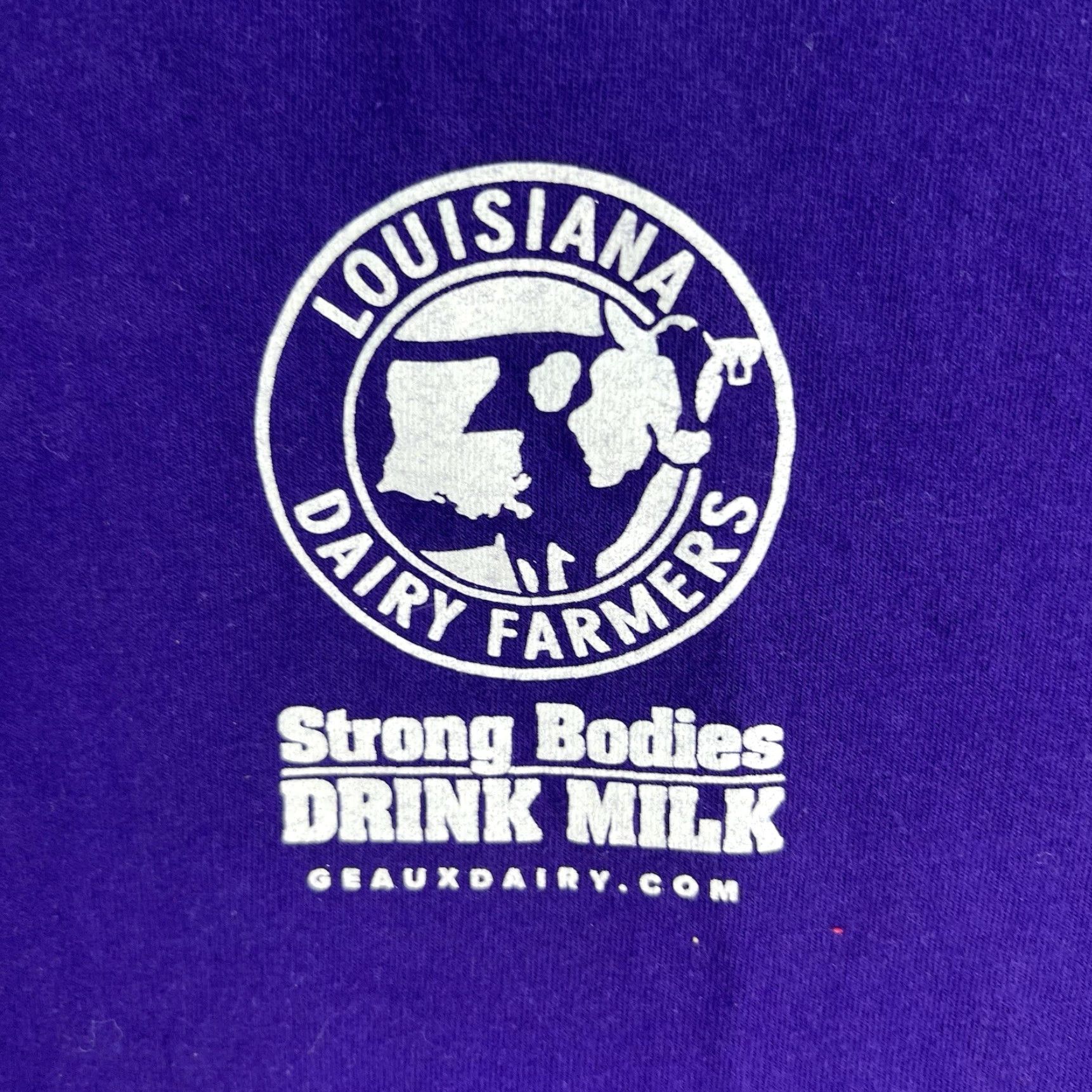 Vintage Louisiana Dairy Farmers Strong Bodies Drink Milk T-Shirt Men’s XL Purple Cow Graphic Print Crew Neck Short Sleeve Regular Fit Size US XL / EU 56 / 4 - 2 Thumbnail