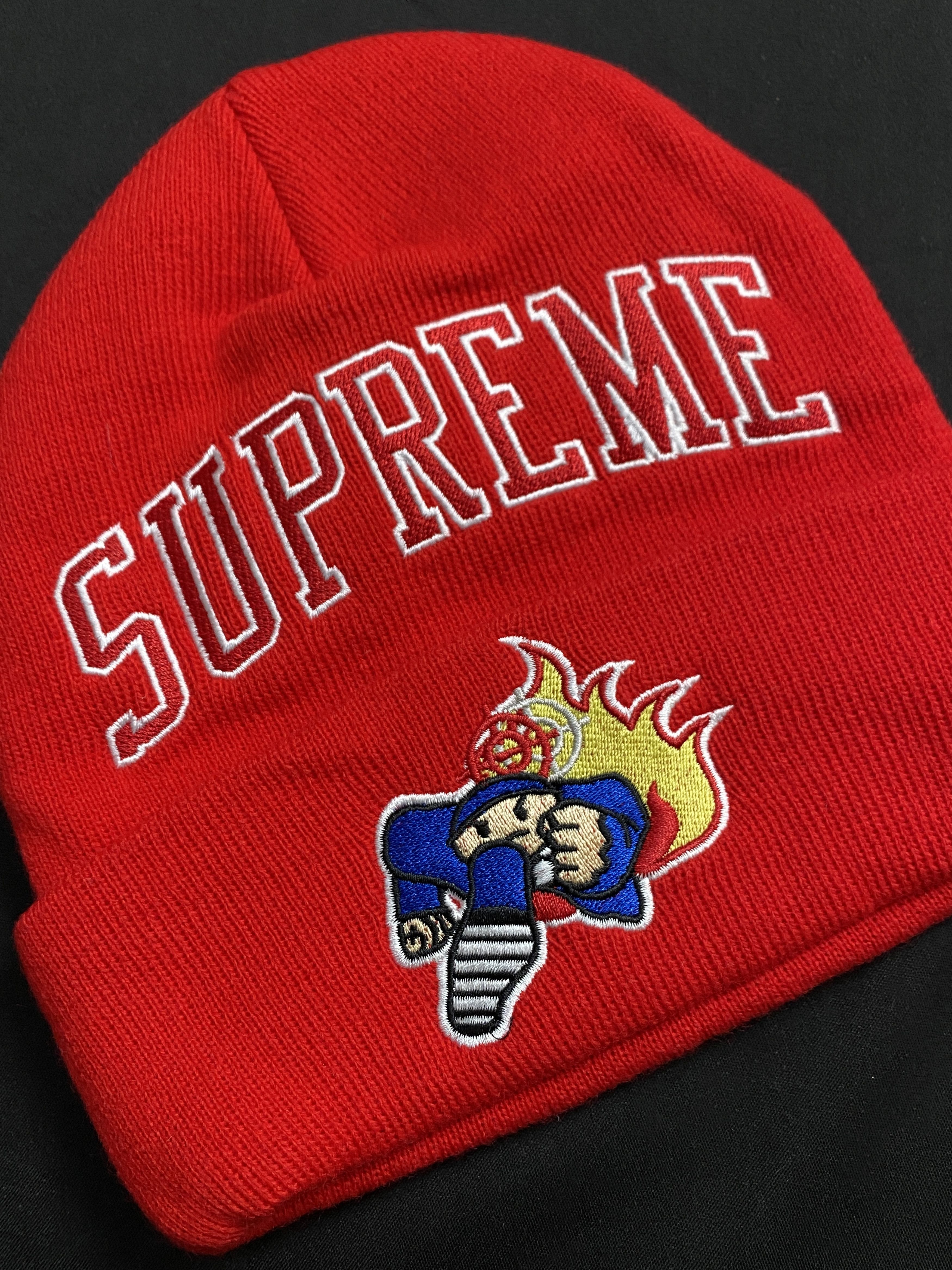 Supreme Rare 22FW Supreme Duck Down Records Red Beanie OS Size ONE SIZE - 2 Thumbnail