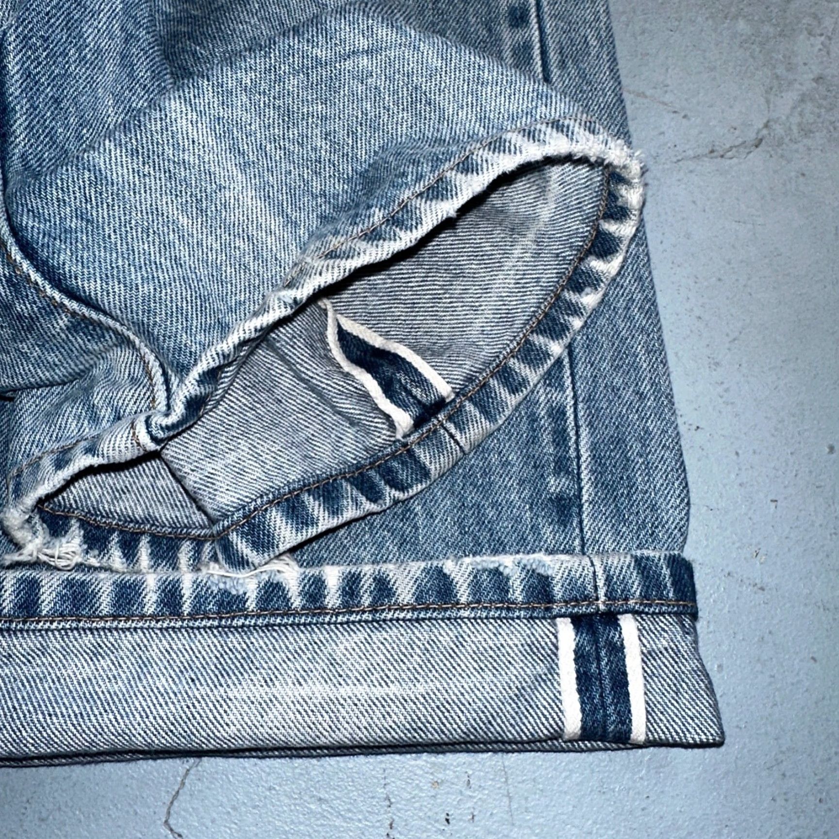 Levi's VINTAGE Levi's 501 Jeans Men 32x27 Light Wash Denim 80s USA Selvedge Straight Classic 70s Rigid Size US 32 / EU 48 - 4 Thumbnail