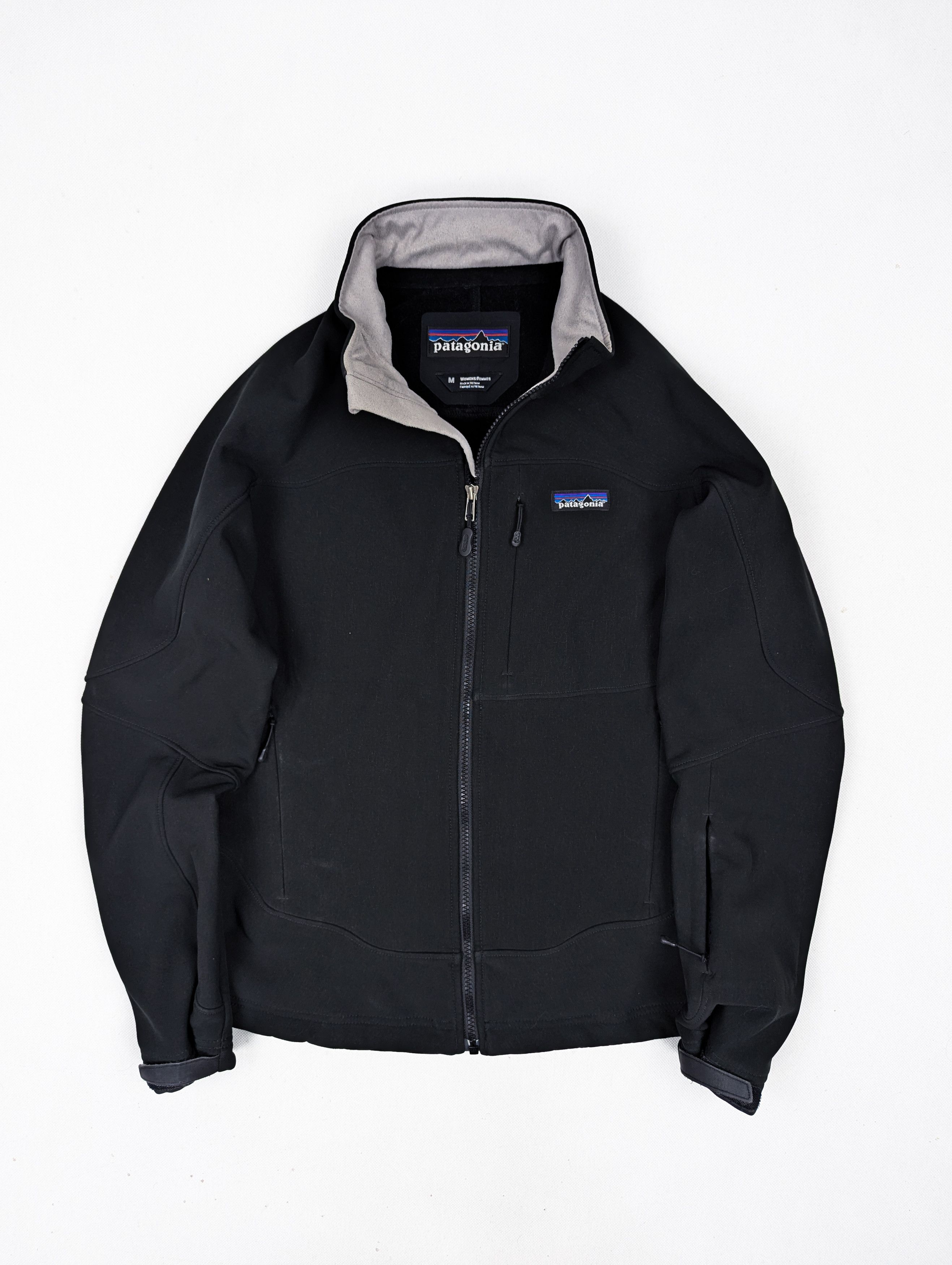 Patagonia Patagonia black jacket with fleece inside M Size M / US 6-8 / IT 42-44 - 1 Thumbnail