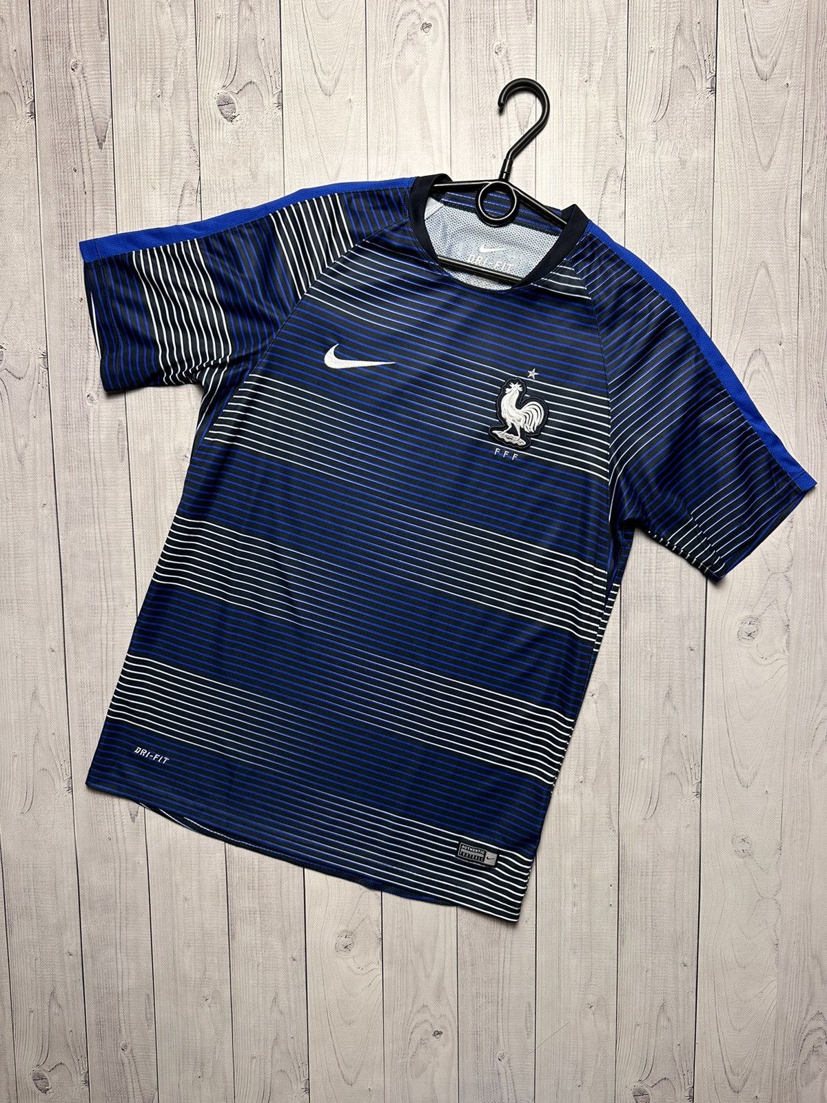 Vintage nike France soccer jersey size M logo