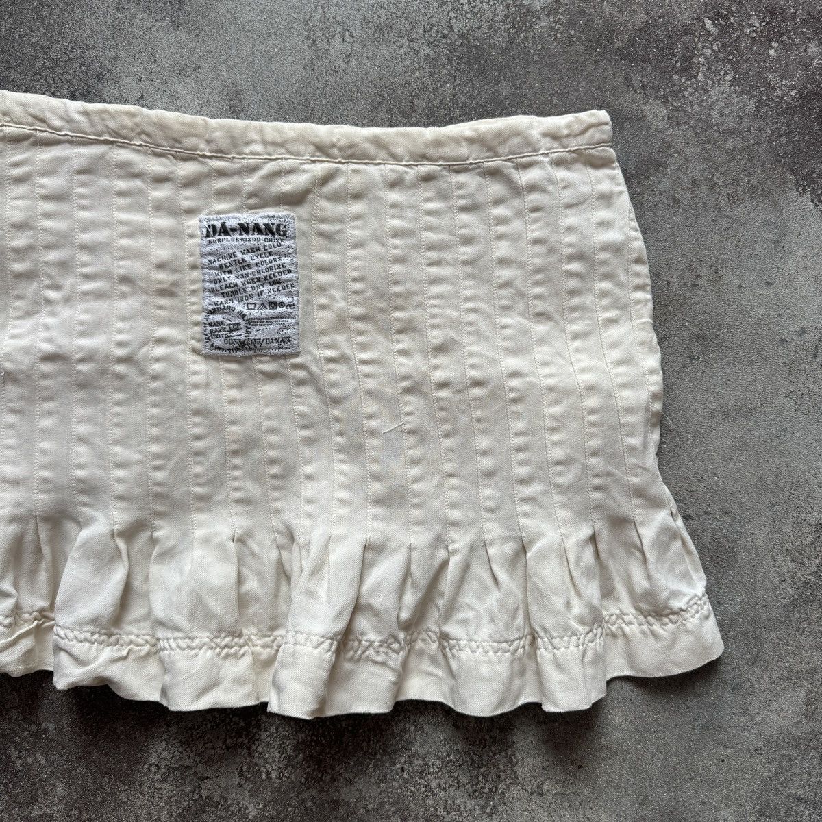 Hysteric Glamour 2000’s Grunge Fairy Low Rise White Cargo Ruffle Mini Skirt Size 27" / US 4 / IT 40 - 7 Thumbnail