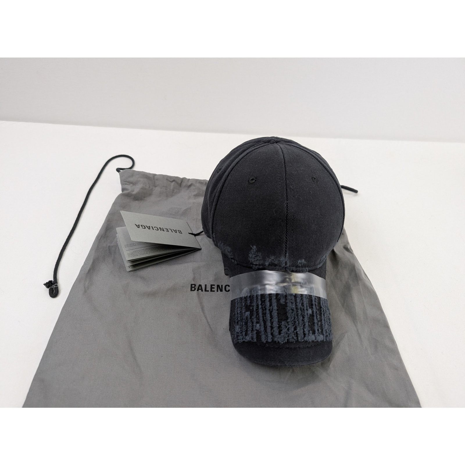 Balenciaga o1rshd1 Size: S / Men's Backwards Hat / Cap in Black Size ONE SIZE - 14 Thumbnail