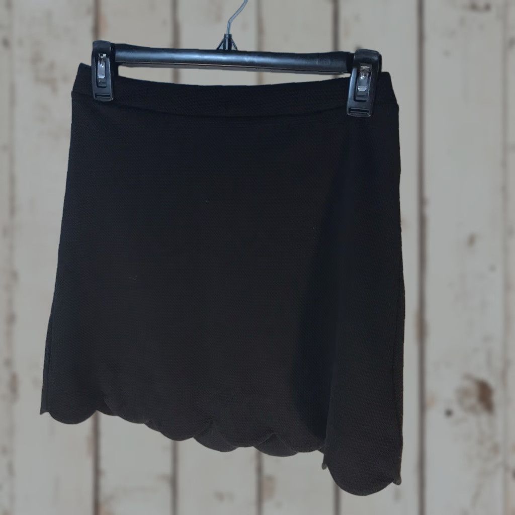 Vintage Papaya Black Scalloped Hem Knee Length Skirt Womens Size S Size 28" / US 6 / IT 42 - 1 Thumbnail