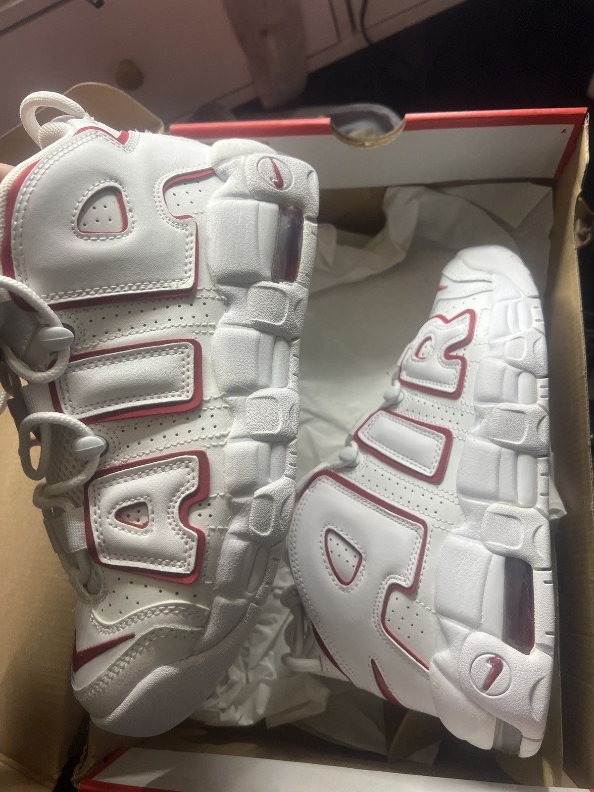 Nike NIKE AIR MORE UPTEMPO VARSITY RED Size US 6 / EU 39 - 3 Thumbnail