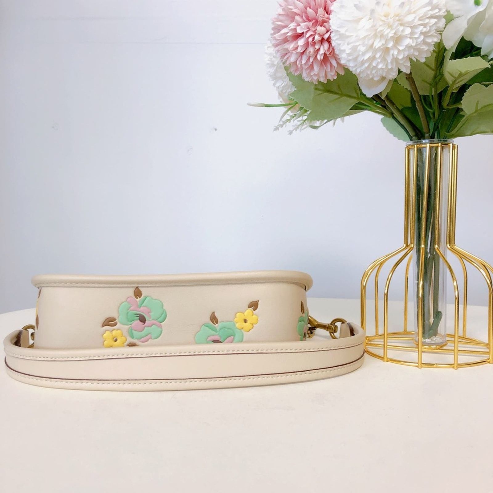 Coach Coach CH824 Swinger 20 With Floral Print IN IVORY MULTI Size ONE SIZE - 4 Thumbnail