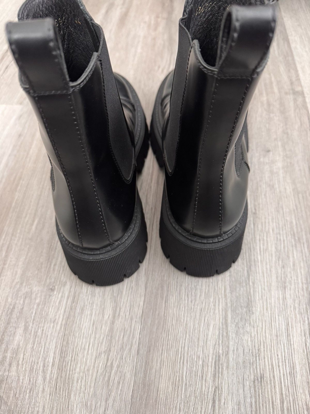Balenciaga Balenciaga Tractor 20mm Chelsea boots black calfskin leather Size US 11 / EU 44 - 3 Thumbnail