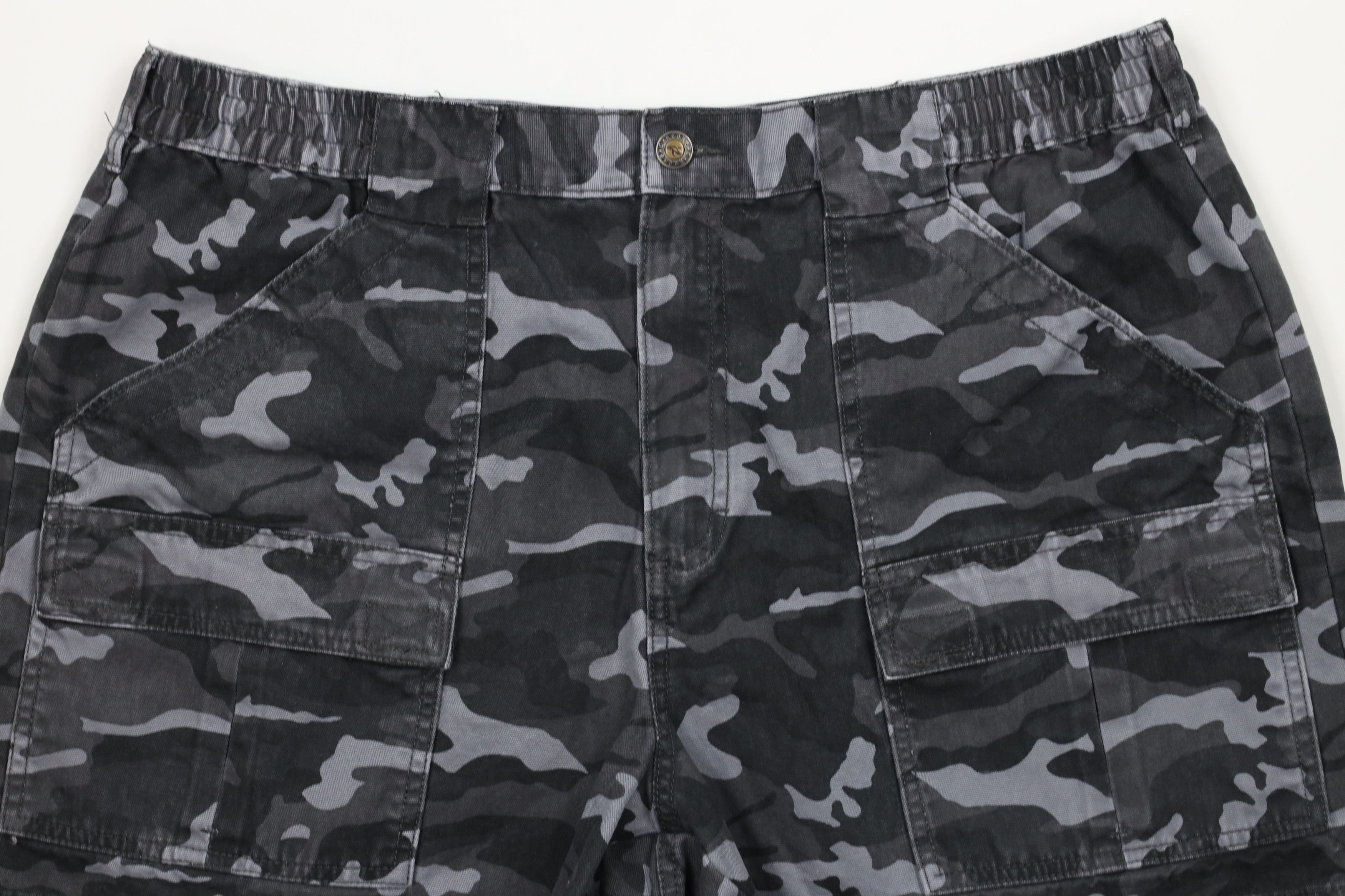 Vintage Vintage 90s Streetwear Knee Camouflage Cargo Shorts Cotton Size US 40 / EU 56 - 3 Thumbnail