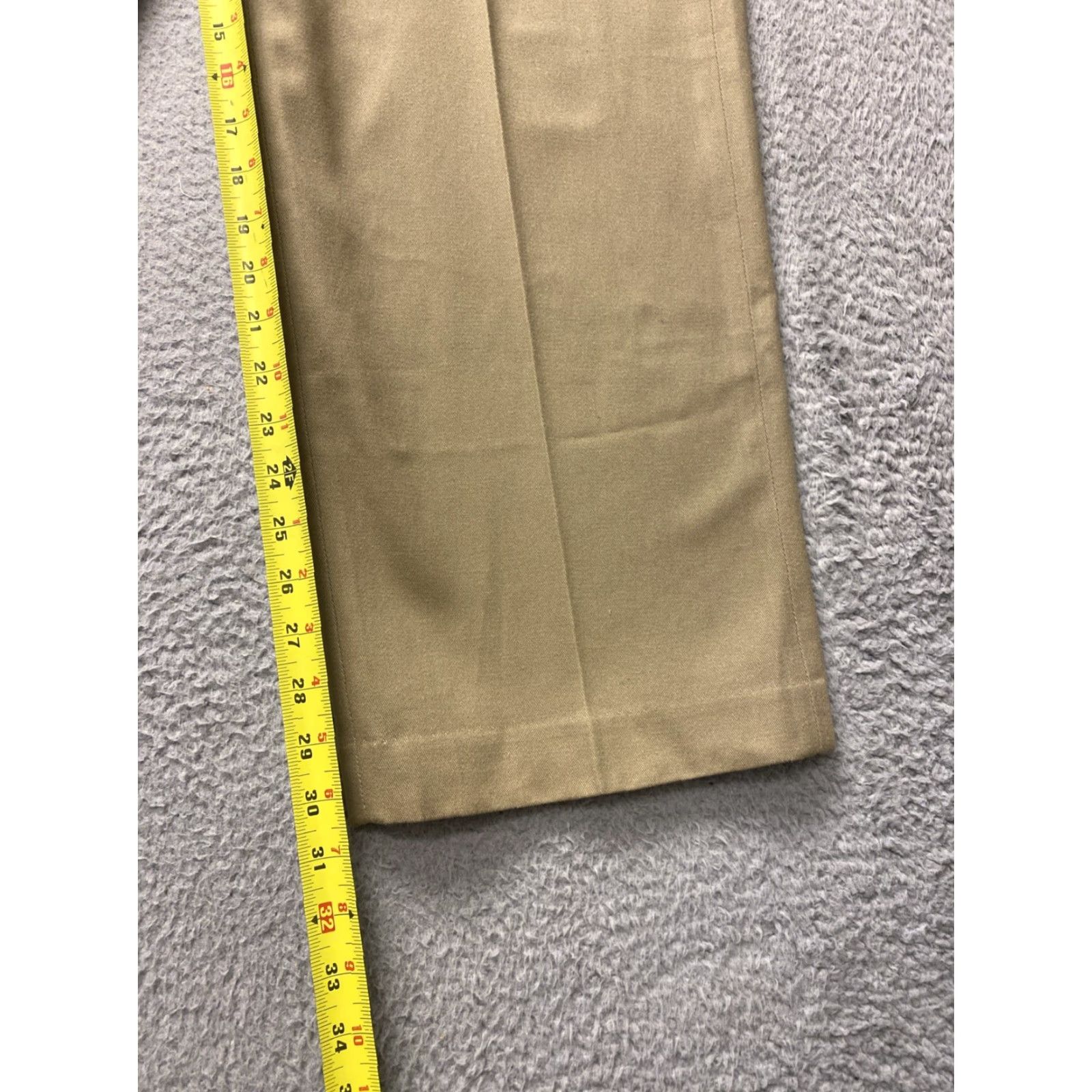 Eddie Bauer VINTAGE Eddie Bauer Chino Pants Men's 42x30 Khaki Corduroy /163-34 Green Casual Travel Relaxed Straight Pockets 42 Regular Size US 42 / EU 58 - 4 Thumbnail
