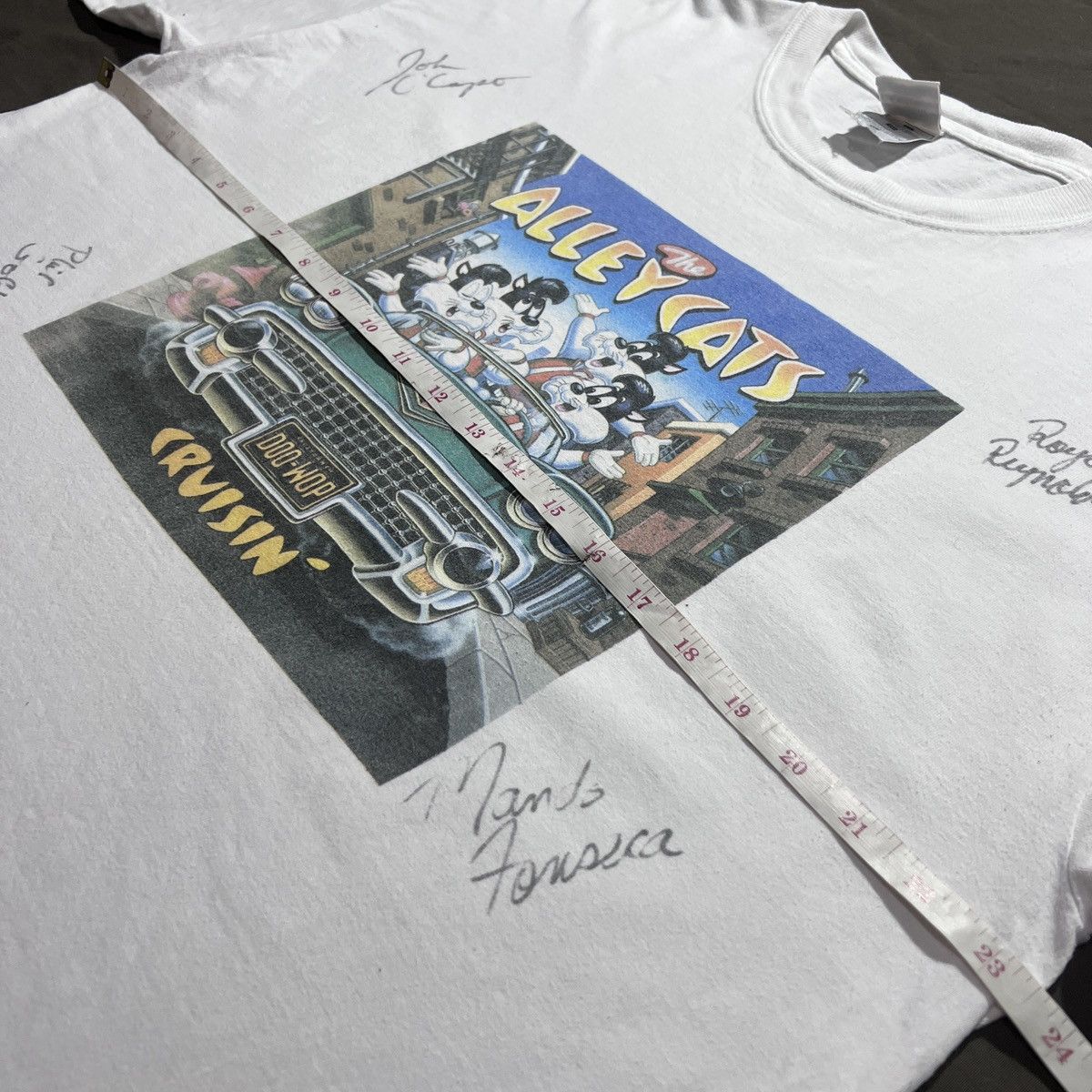 Band Tees Vintage 90s The Alley Cats Cruisin' XL A cappella signature Size US XL / EU 56 / 4 - 7 Thumbnail