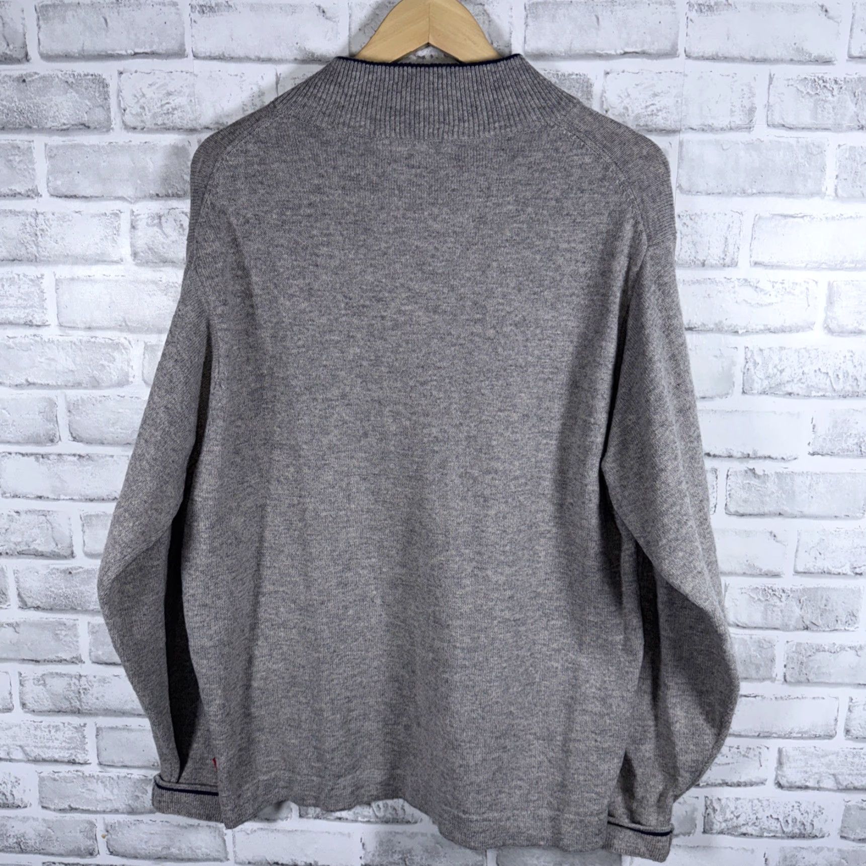 Mountain Khakis VINTAGE? No. Just rearrange: Mountain Khakis Gray Half Zip Pullover Merino Wool Sweater Mens Size L Size US L / EU 52-54 / 3 - 4 Thumbnail