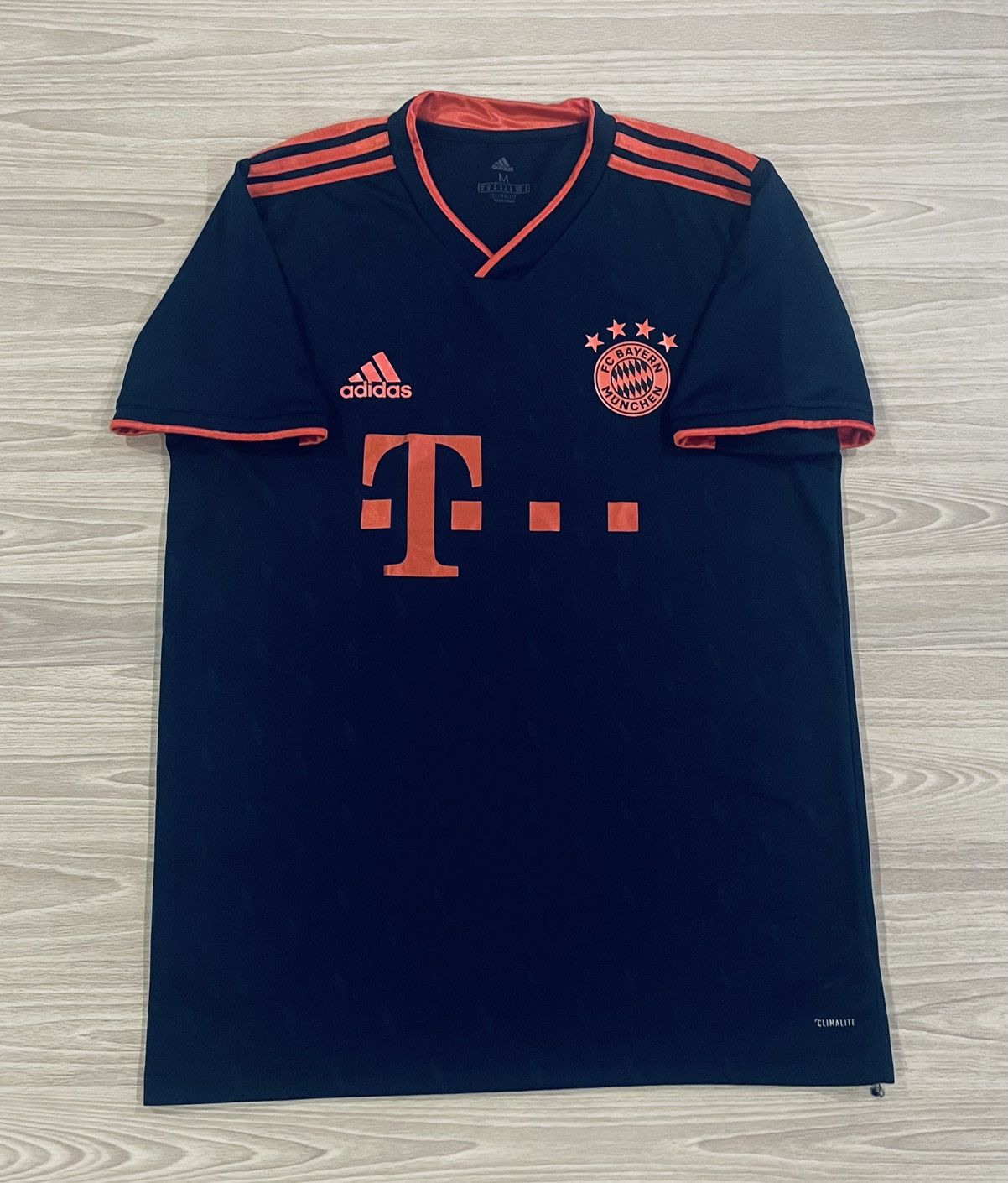 Adidas Adidas 2020/21 Bayern Munich Soccer Jersey Men’s Size Medium Size US M / EU 48-50 / 2 - 1 Thumbnail