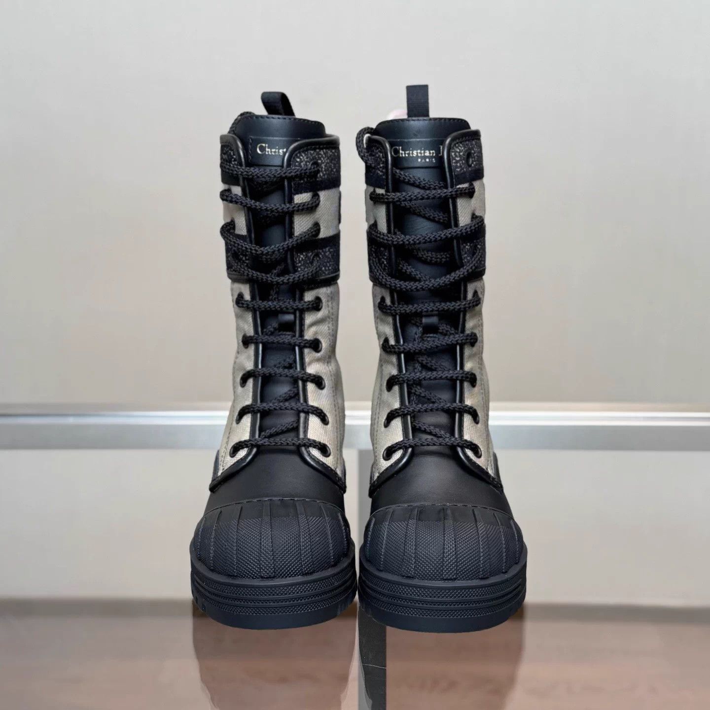 Dior Dior D-Major khaki colorblock short boots wmn 36 Size US 5 / IT 35 - 2 Thumbnail