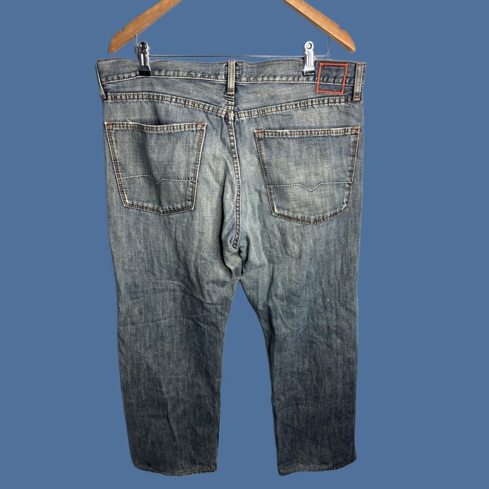 Hugo Boss HUGO BOSS Jeans Mens 36x28 Blue Medium Wash Distressed Straight Denim Pockets belt loops Zip Front Casual Regular Mens BOSS Jeans Size US 36 / EU 52 - 1 Thumbnail