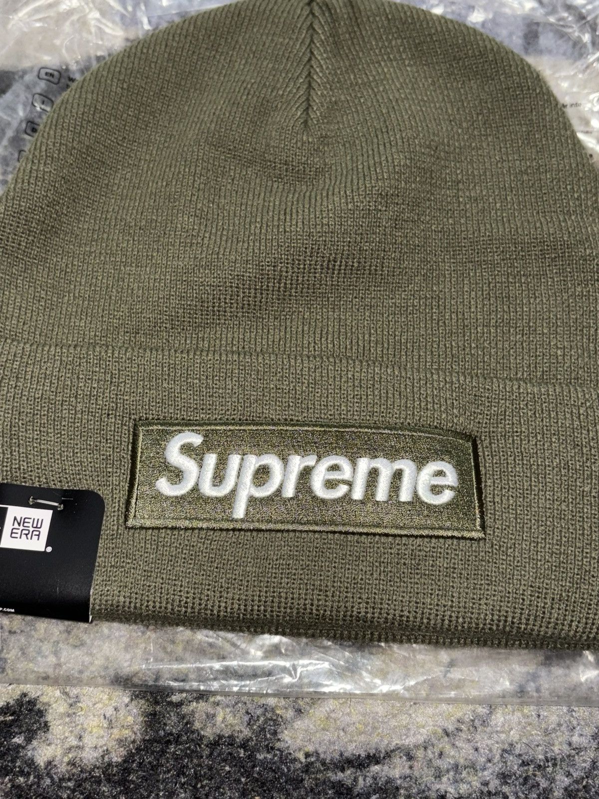 New Era × Supreme Supreme New Era Box Logo Beanie Olive Size ONE SIZE - 2 Thumbnail