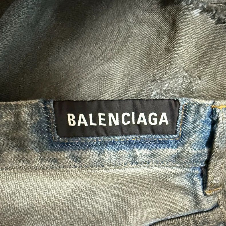 Balenciaga Balenciaga size xs Flip pocket mud dyed ripped baggy jeans Size US 28 / EU 44 - 7 Thumbnail