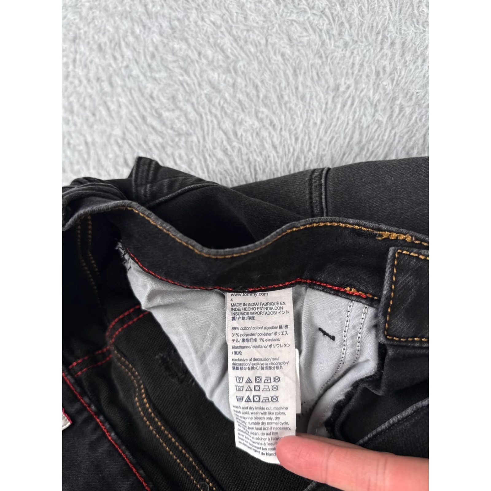 Tommy Hilfiger Tommy Hilfiger Jeans Womens 4 Black Denim Skinny Tapered Mid Rise Cotton 27x28 Jeans Womens Black Tomm y Hilfiger Size 27" / US 4 / IT 40 - 7 Thumbnail