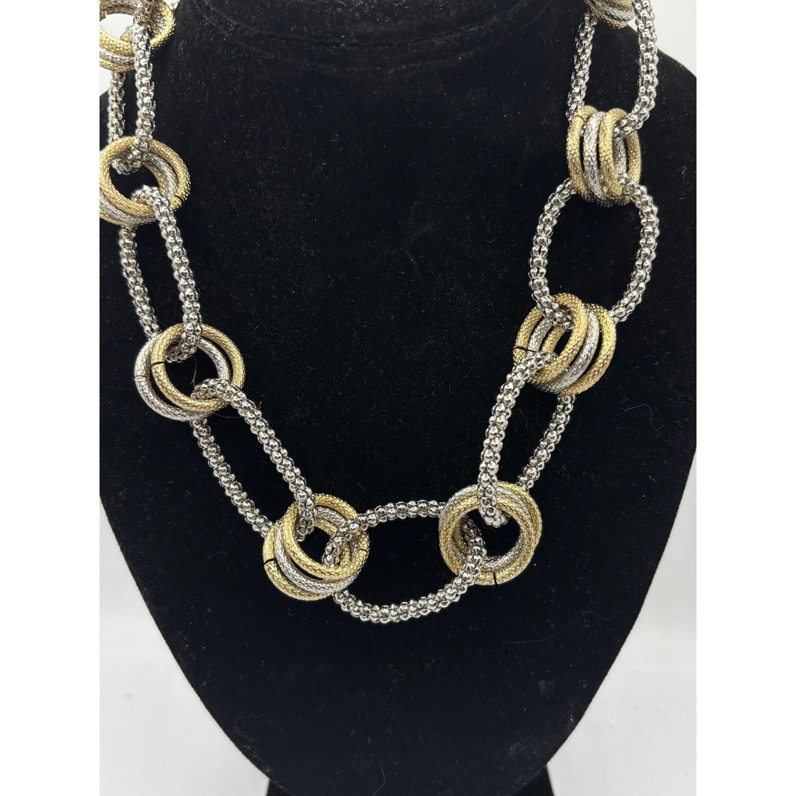 Express EXPRESS Women's Two-Tone Circle Chain Necklace Size ONE SIZE - 5 Thumbnail