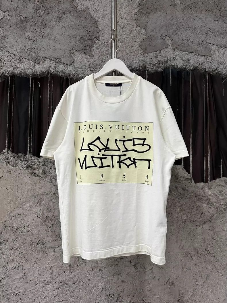 Louis Vuitton Louis Vuitton short sleeves Size US S / EU 44-46 / 1 - 1 Thumbnail