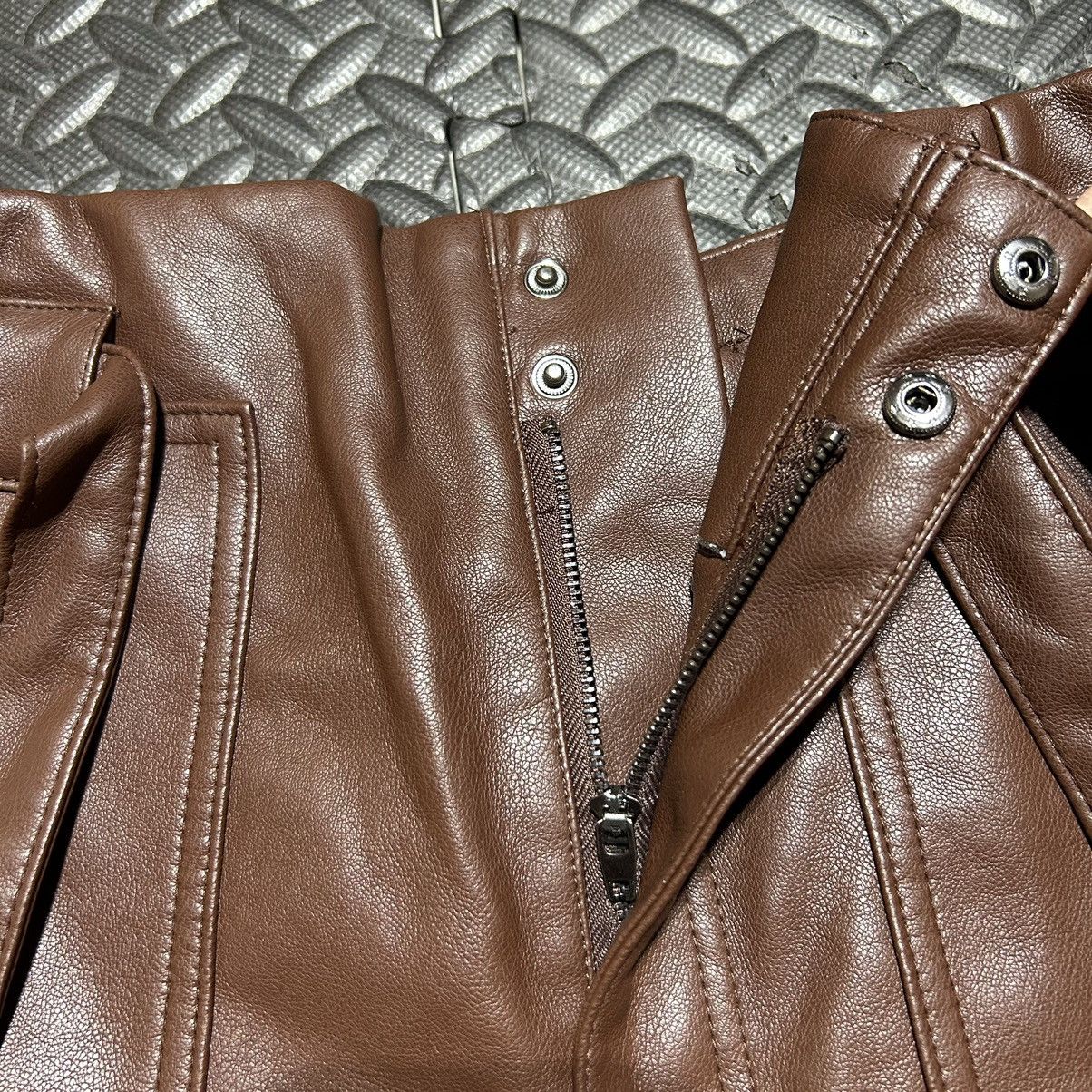 Other Bagatelle Collection Paperbag Shorts Pleather Belted XS NEW Size 25" / US 0 / IT 36 - 4 Thumbnail