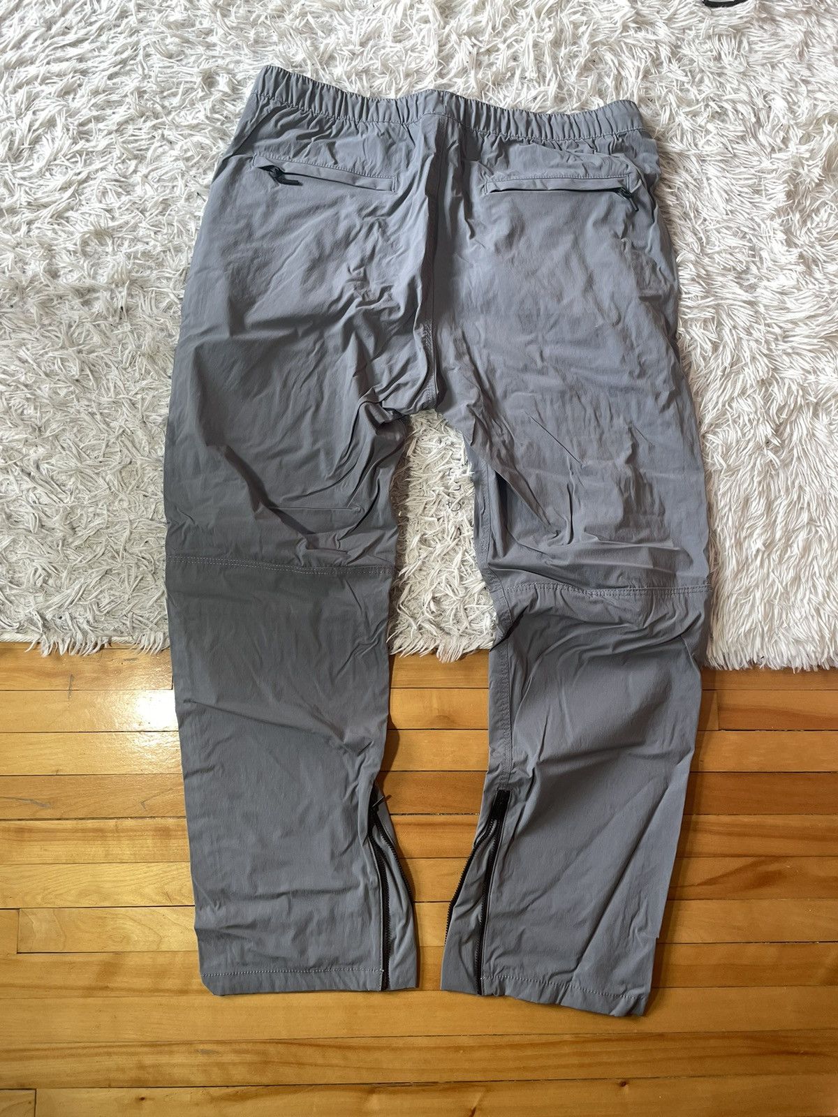 H&M × Vintage Grey baggy tech pants Size US 34 / EU 50 - 2 Thumbnail