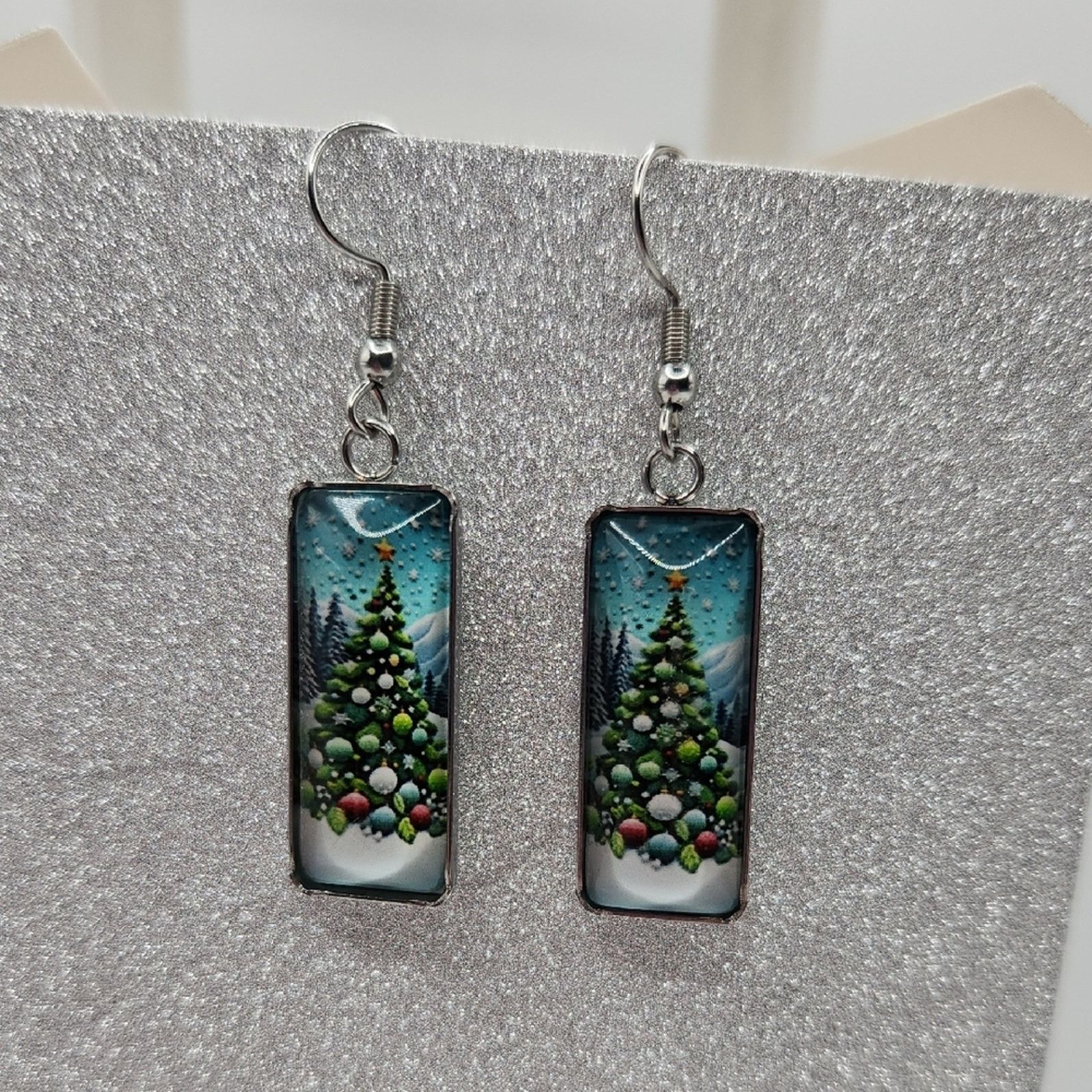 Other Holiday Christmas Tree Earrings Glass Festive Dangle New Size ONE SIZE - 5 Thumbnail