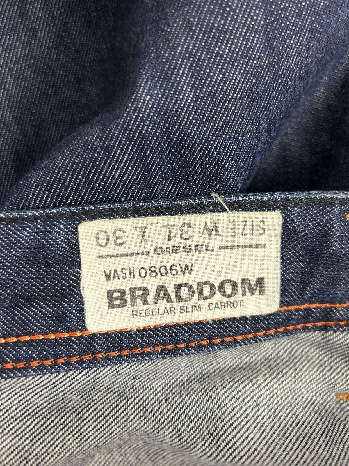 Diesel Diesel Braddom 0806W Regular Slim Carrot Jeans In Size 31/32 Size US 31 - 11 Thumbnail