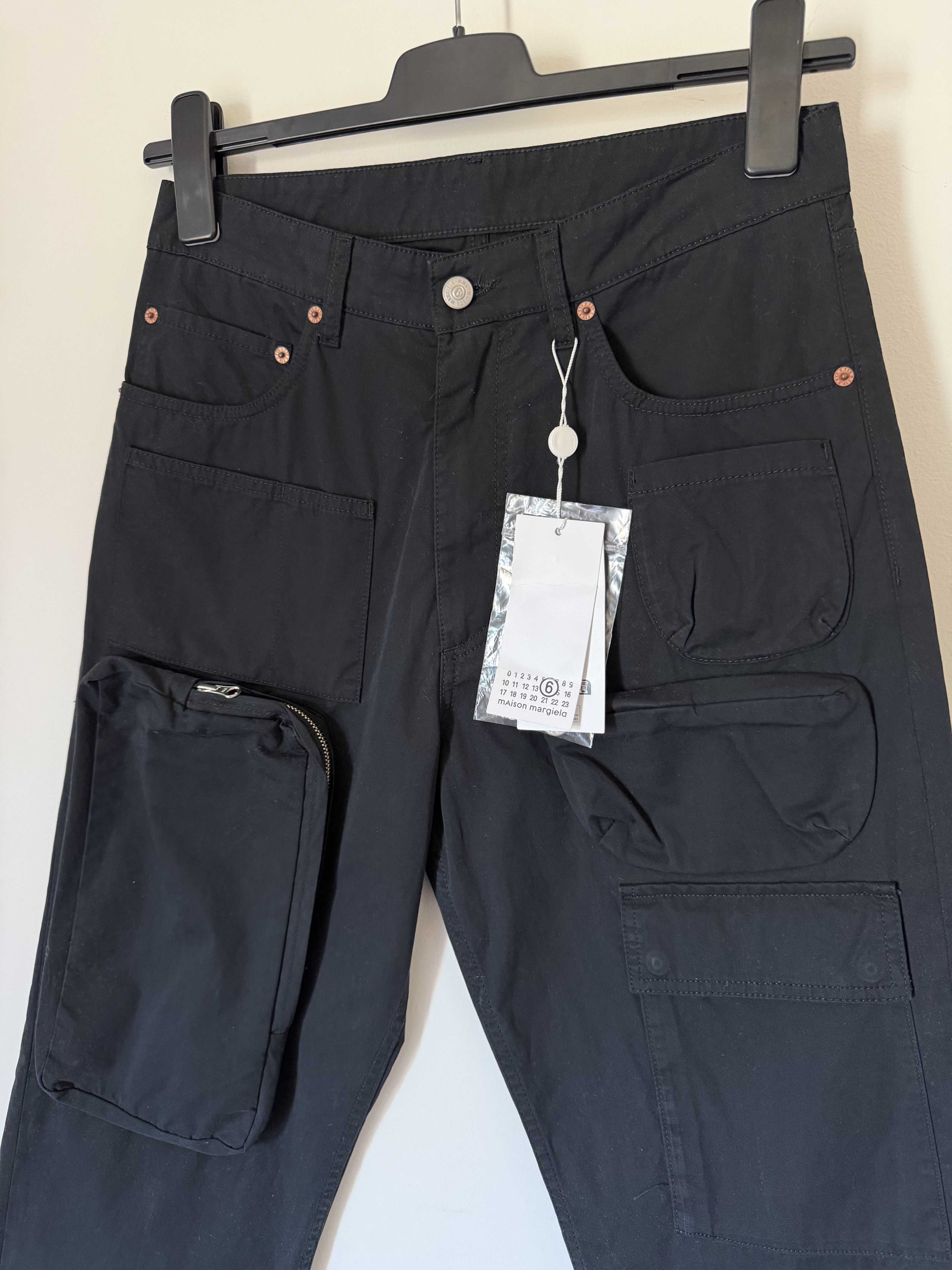 MM6 MM6 Maison Margiela Multi Pocket Cargo Pants in Black Size US 31 - 1 Thumbnail