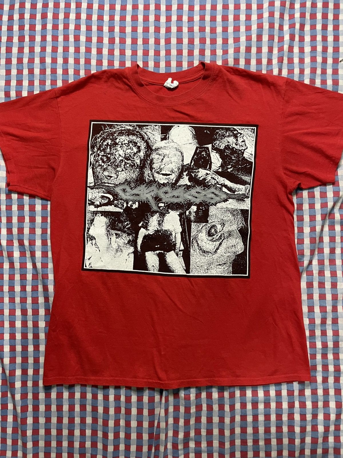 Other Vintage 2016 Carcass One foot in the grave tour shirt Size US L / EU 52-54 / 3 - 1 Thumbnail